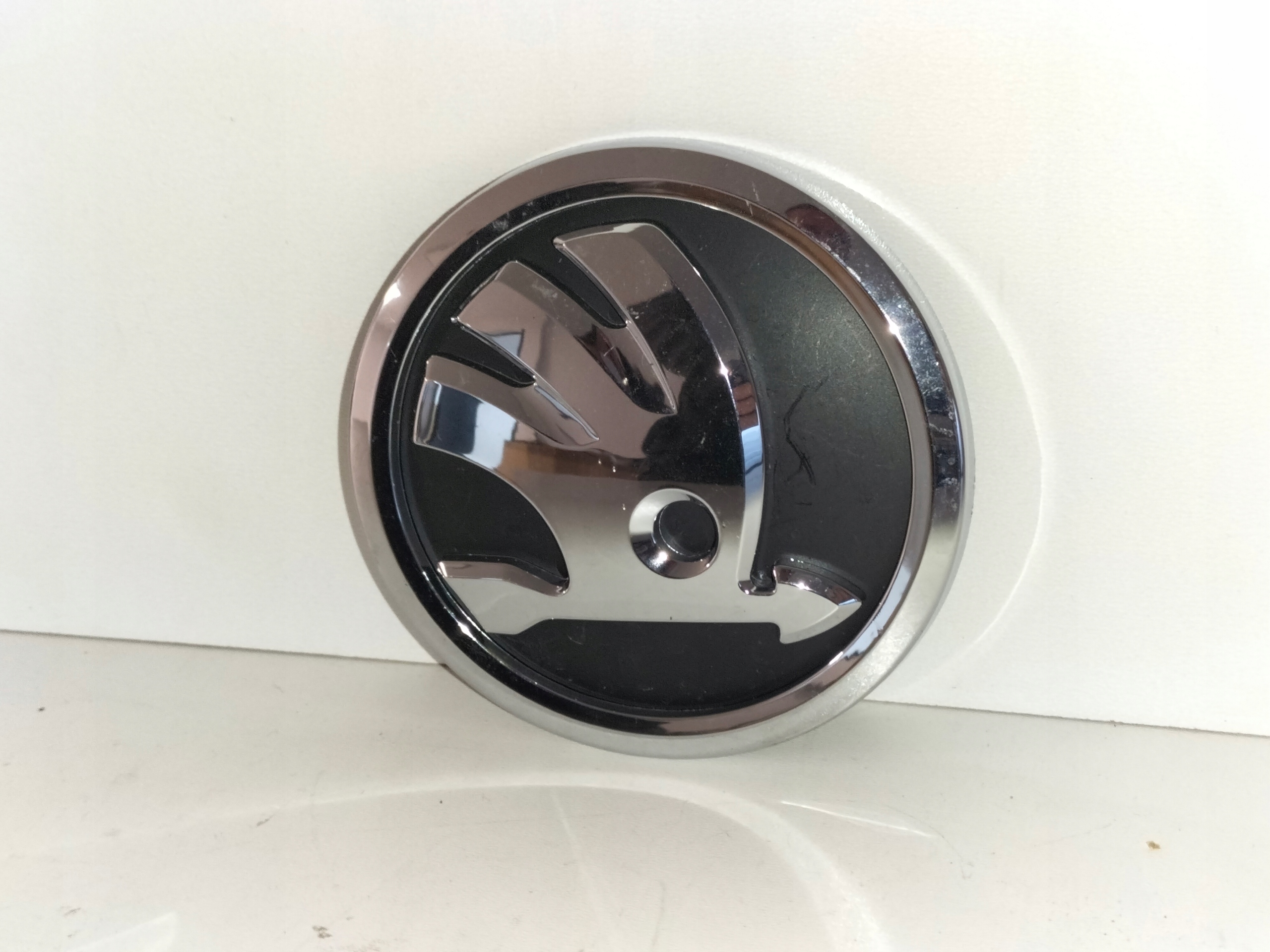 ZNAK EMBLEM logo SKODA FABIA II 07- ROOMSTER 06- RAPID