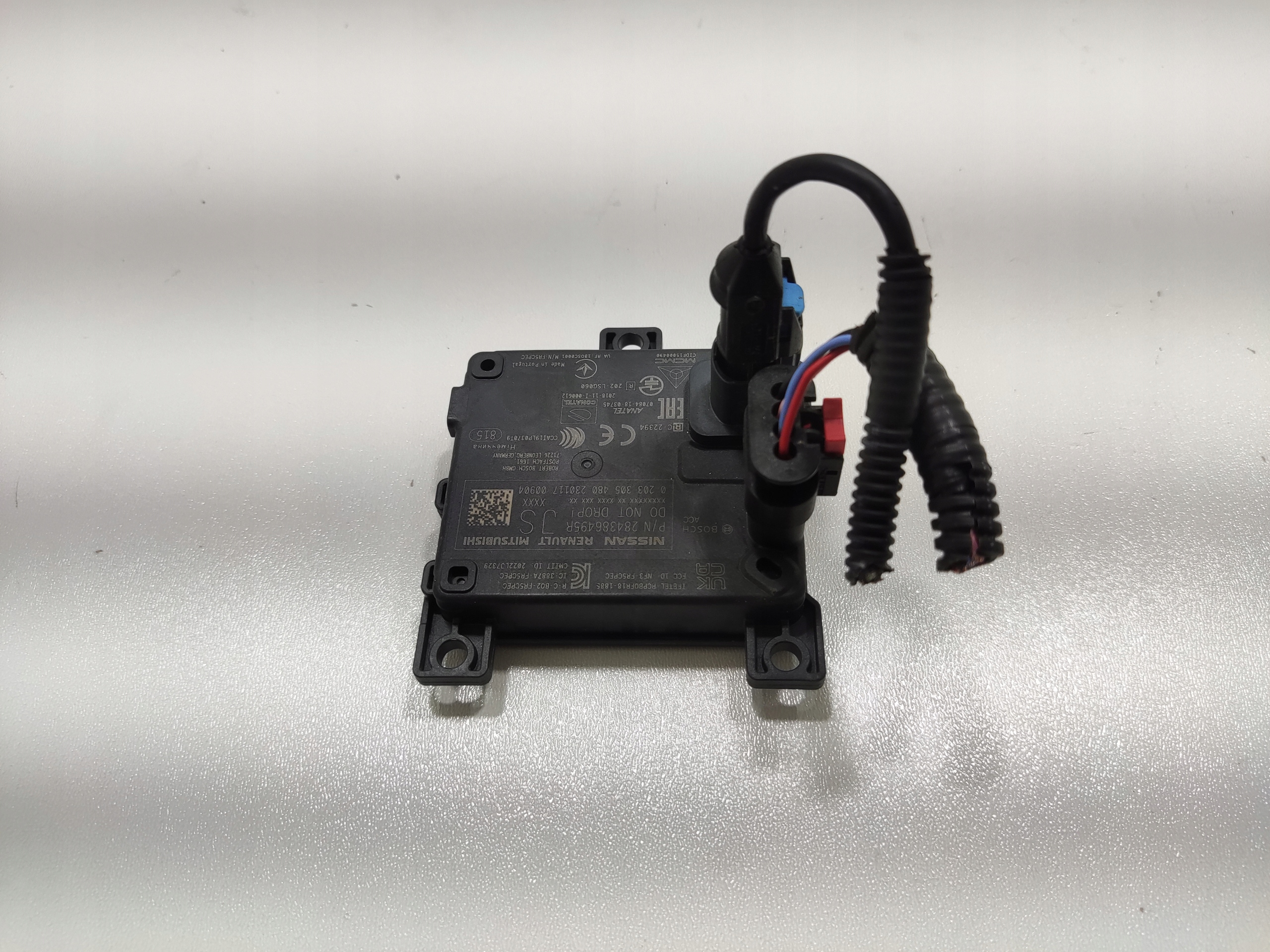 RADAR SENZOR DISTRONIC PREDNA RENAULT AUSTRAL 2022-2025 284386495R