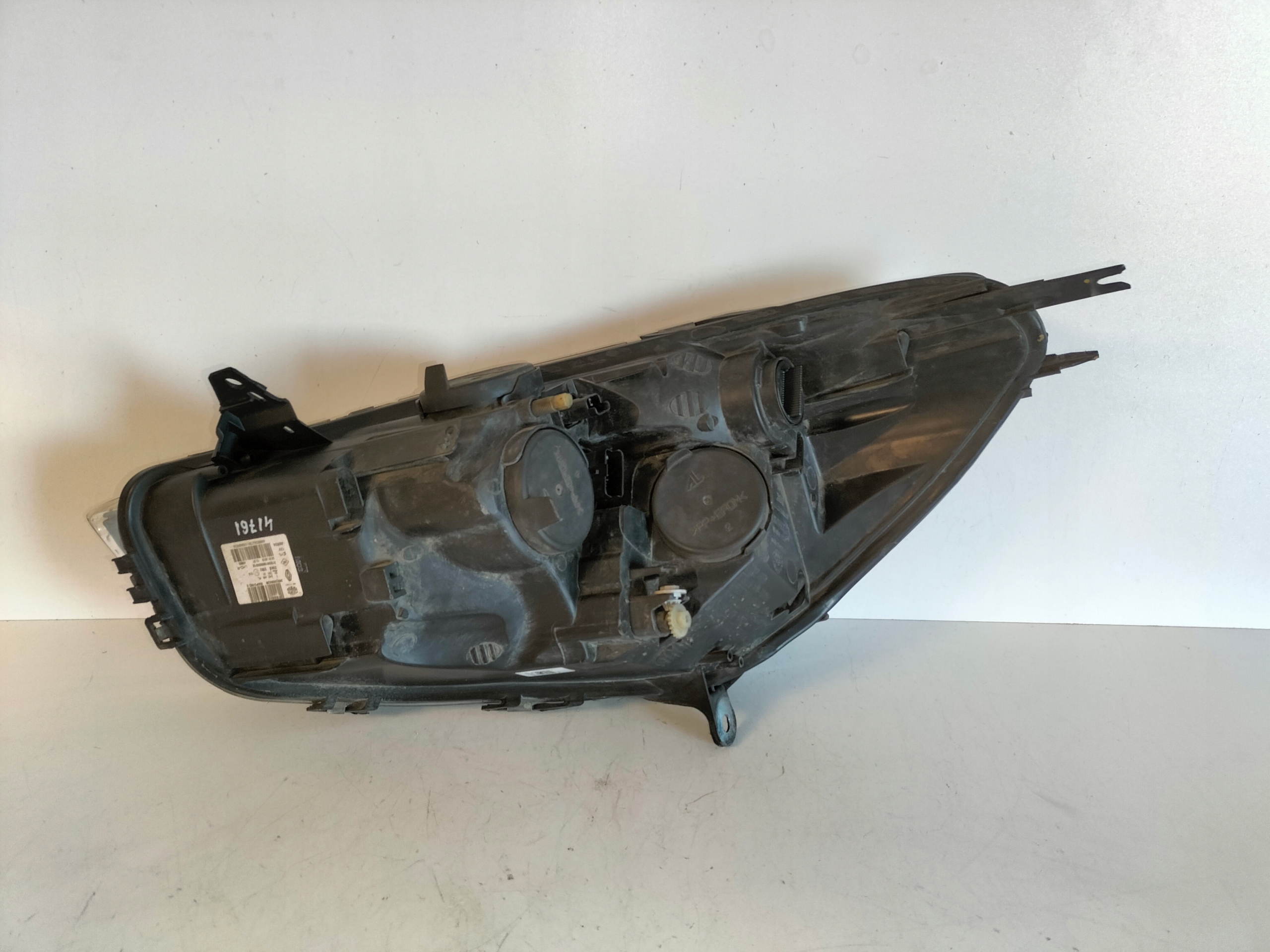 PRAVE PREDNE SVETLO RENAULT CLIO 4 IV LIFT 16-19
