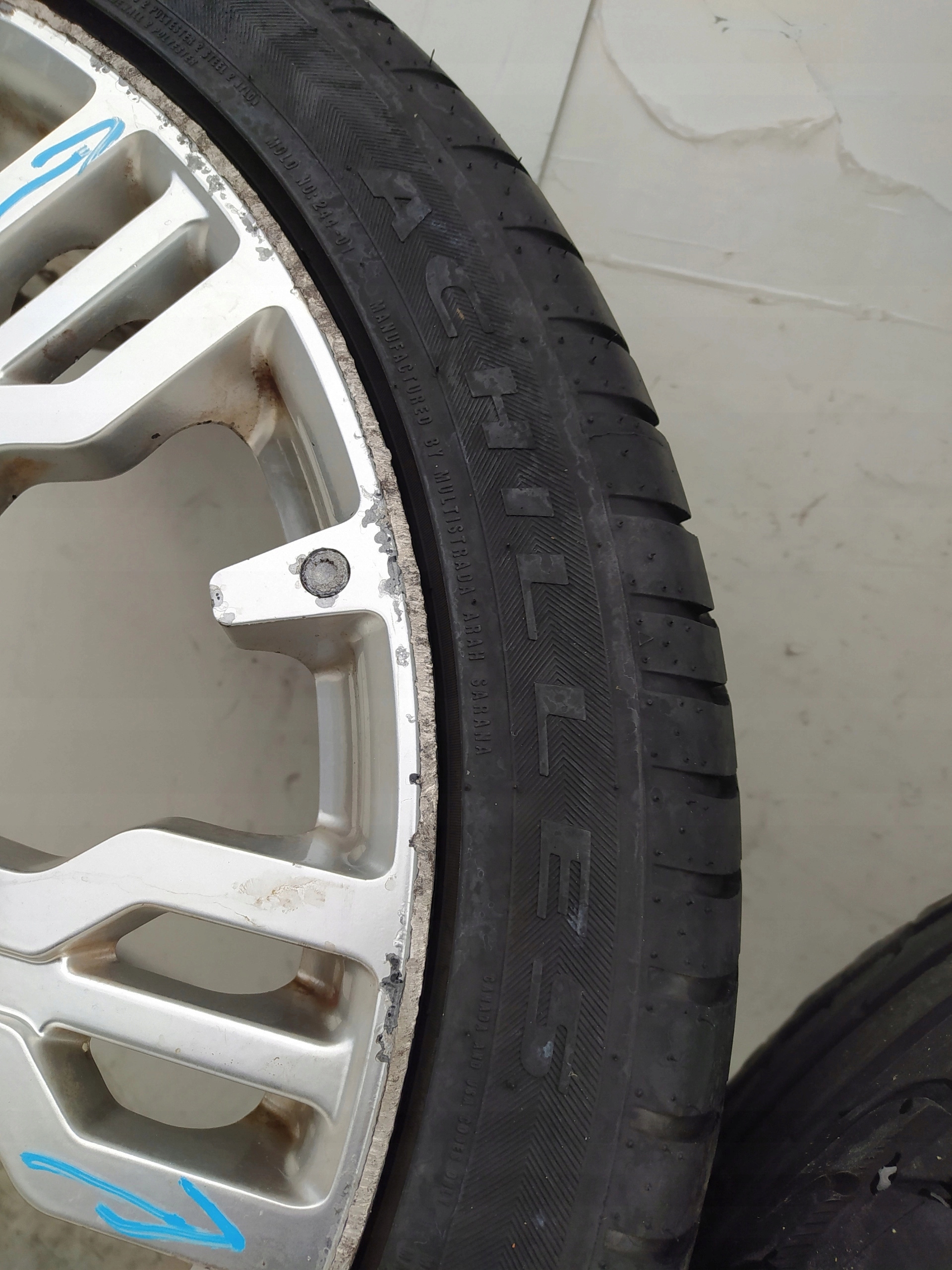 AUDI Q7 4L KOLESA 22“