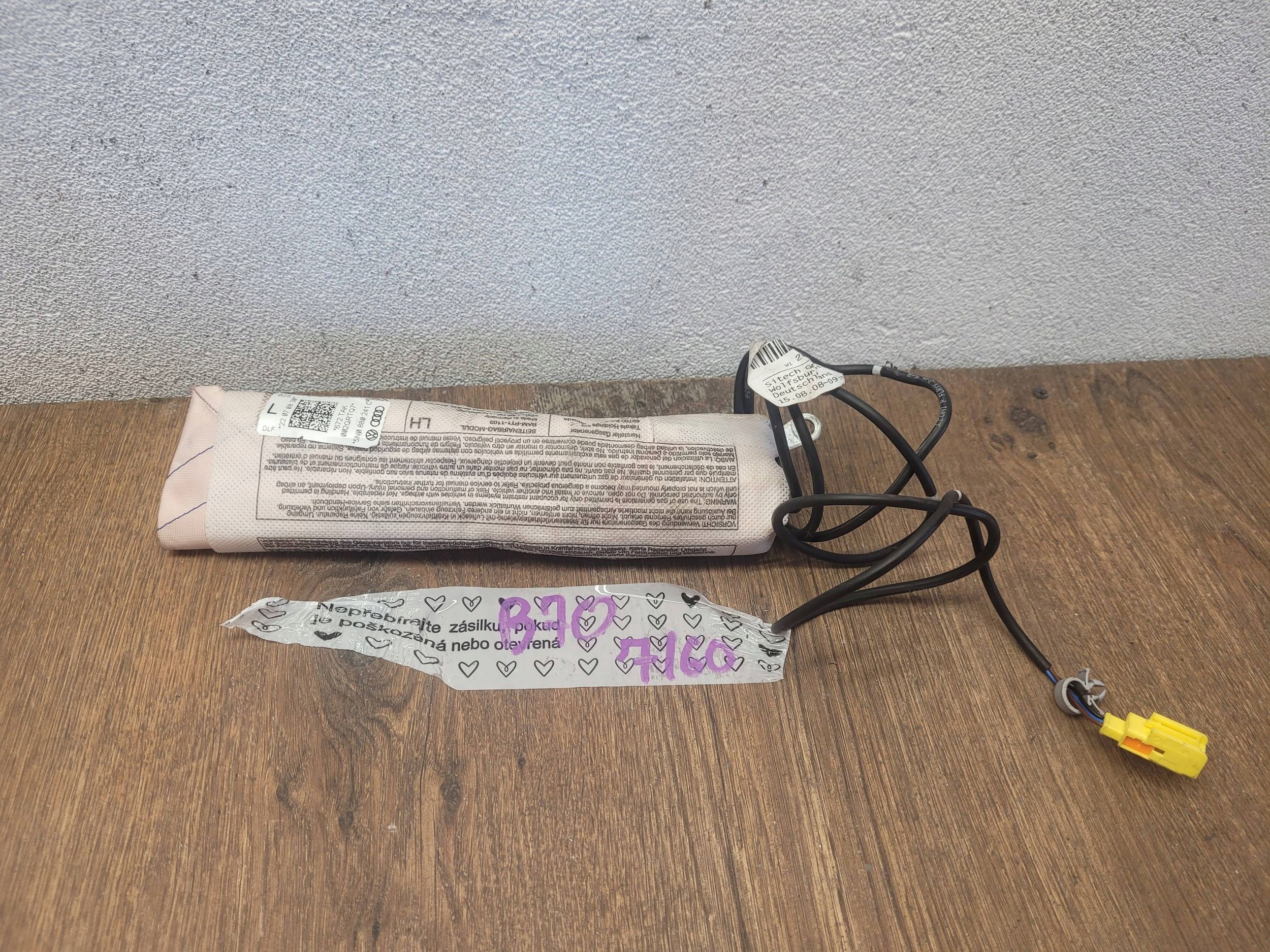 VwTiguan 1 5N0880241C AIRBAG SEDACKY LAVY PREDNÝ