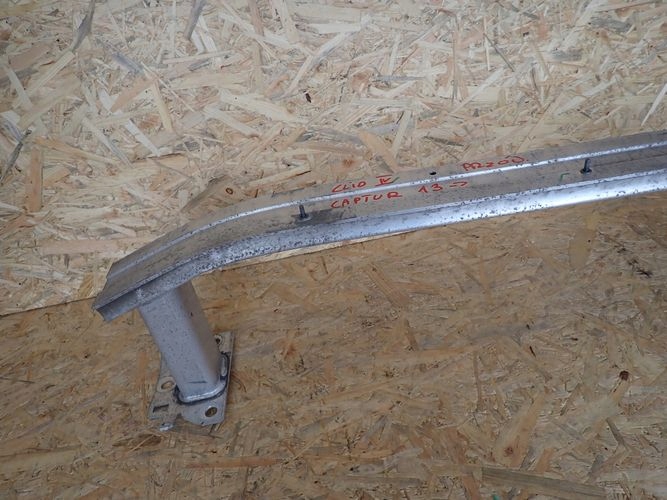 RENAULT CAPTUR 13- VYSTUHA PREDNEHO NARAZNIKA