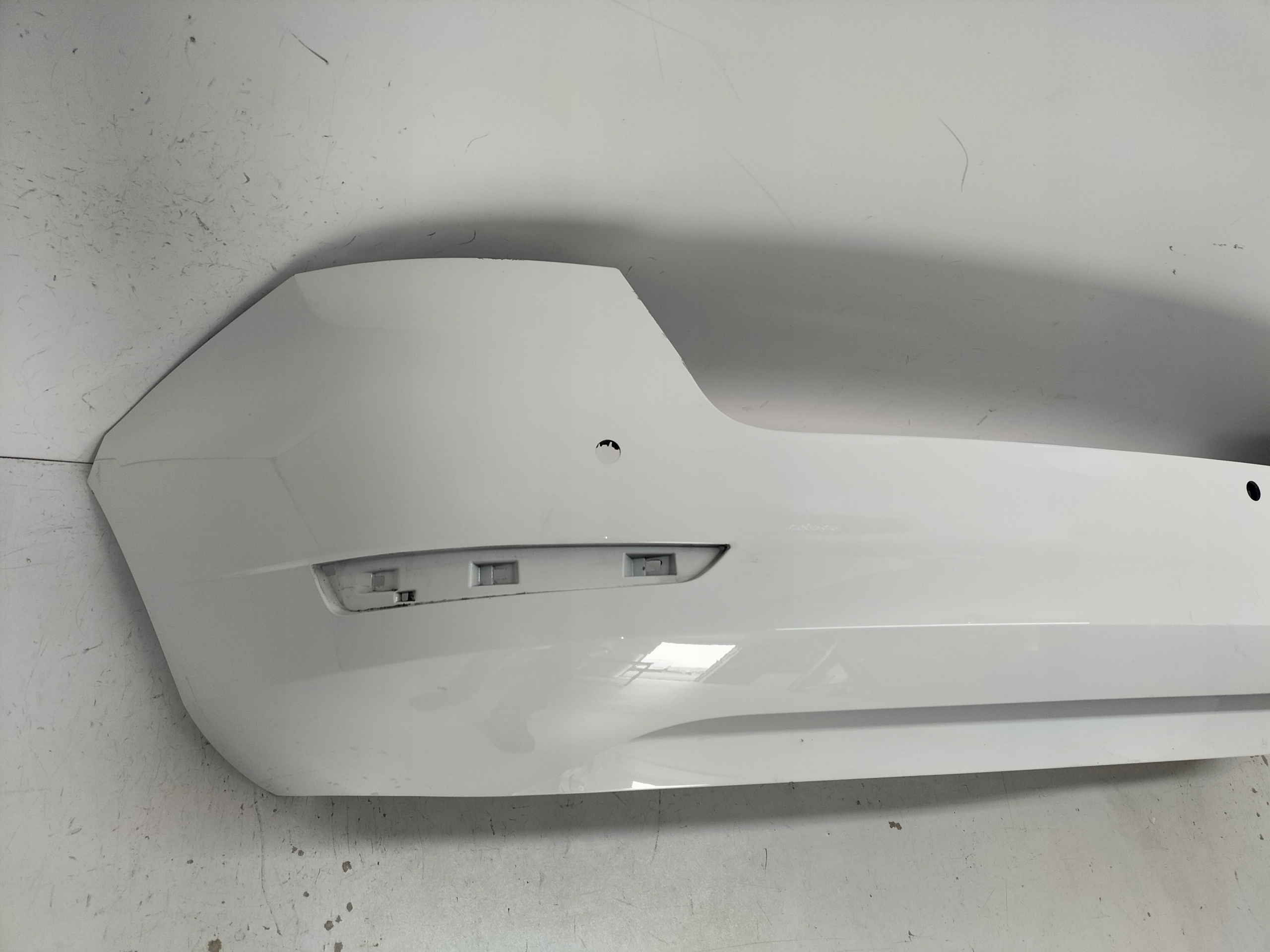 ZADNÝ NÁRAZNÍK SKODA FABIA III LIFT 18- KOMBI