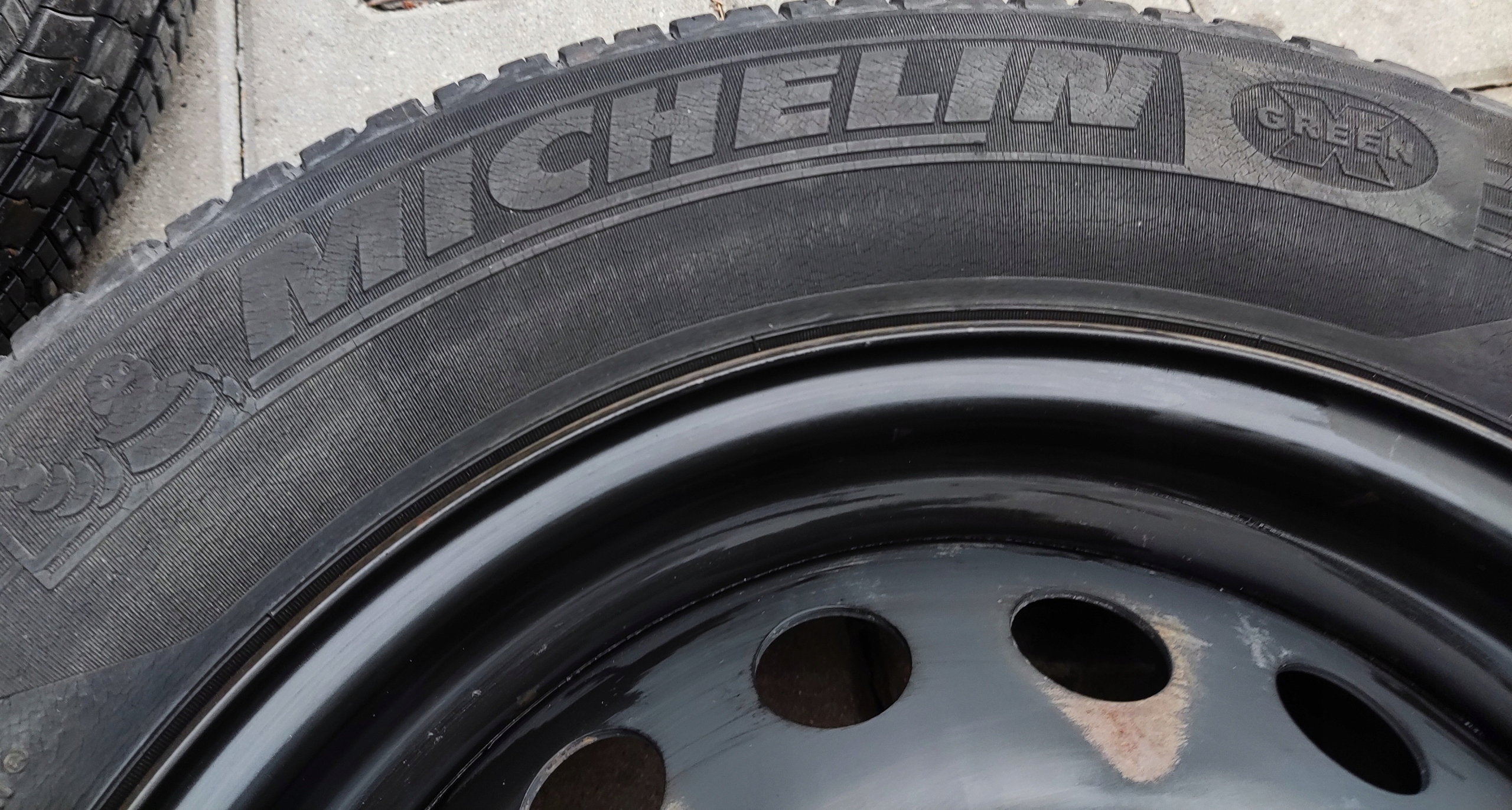 KOŁA PNEUMATIKY MICHELIN LETNIE KOLESA PLECHOVE DISKY 15 RENAULT ZOE I 15 ET40 4×100