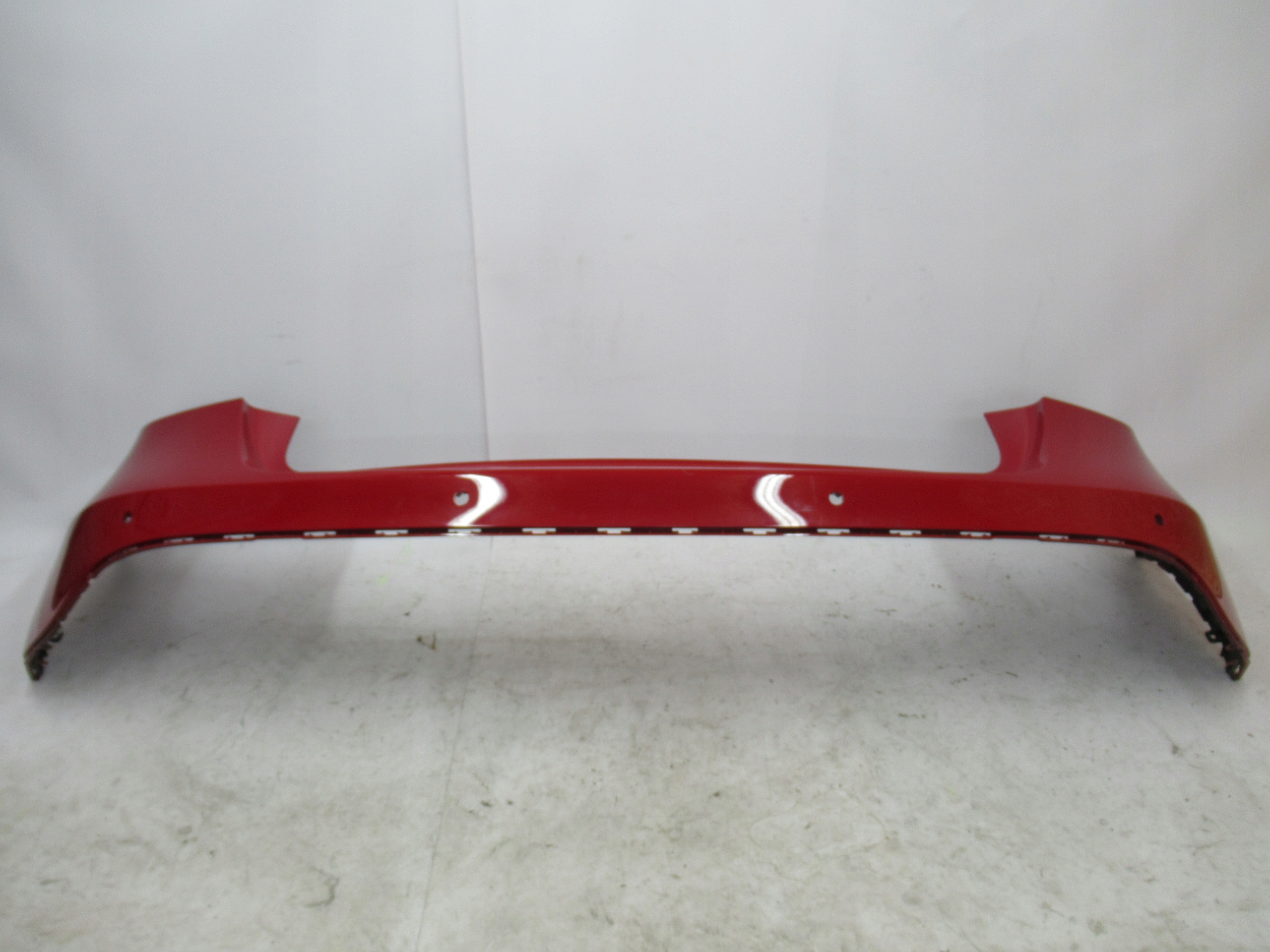 ZADNÝ NÁRAZNÍK MERCEDES GLA A1568850125