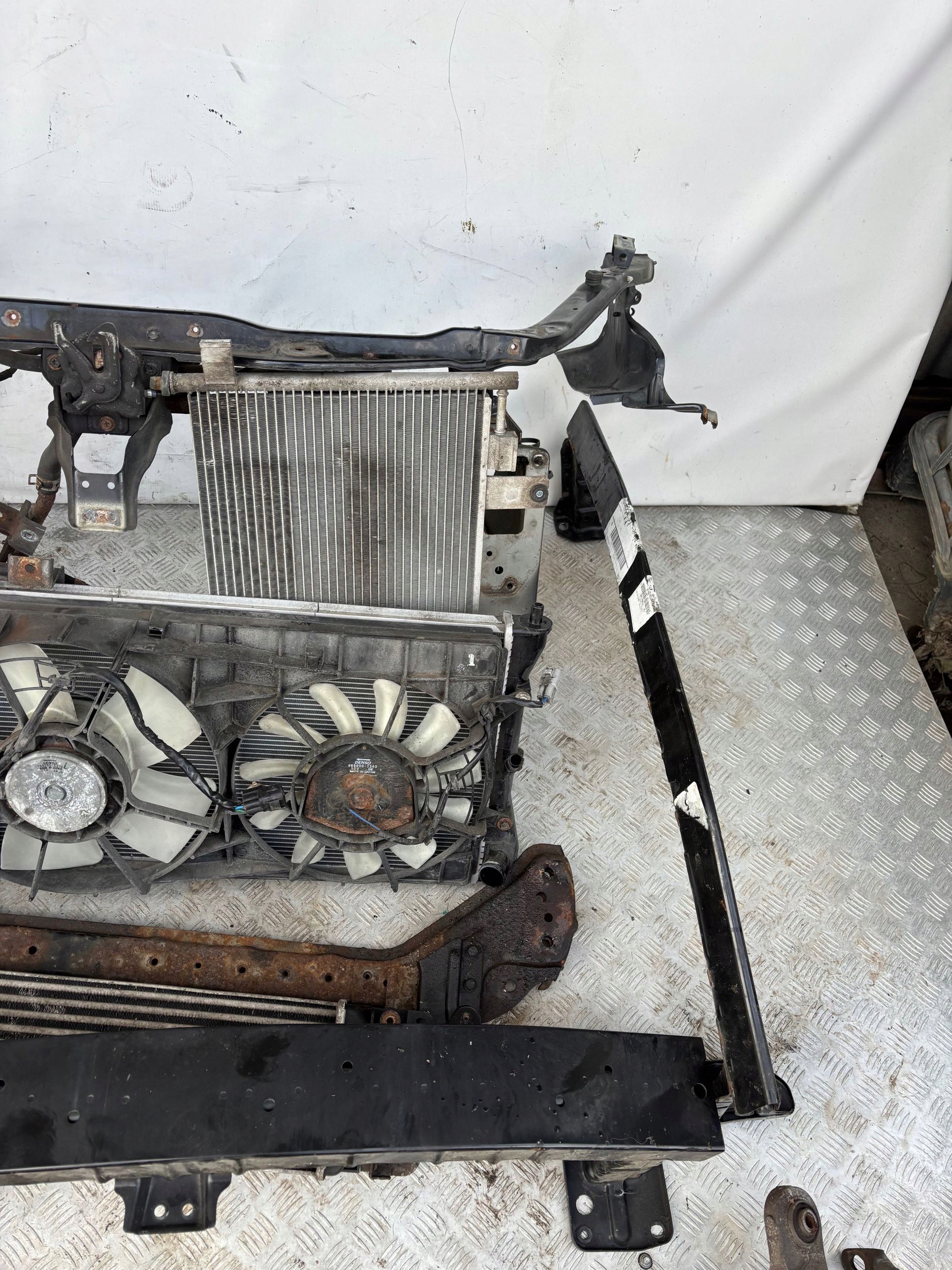PREDNÉ PÁS VÝSTUHA CHLADIČE FIAT SEDICI SX4 2.0 JTD