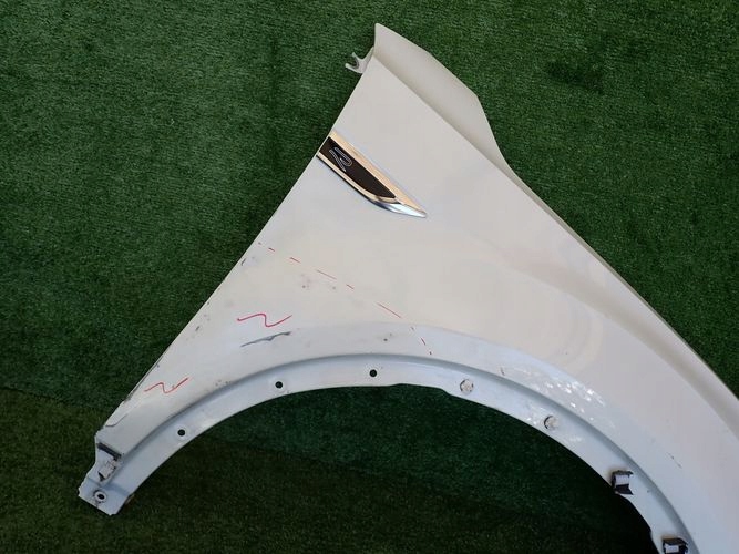 VW T-ROC TROC PRAVY PREDNY BLATNIK