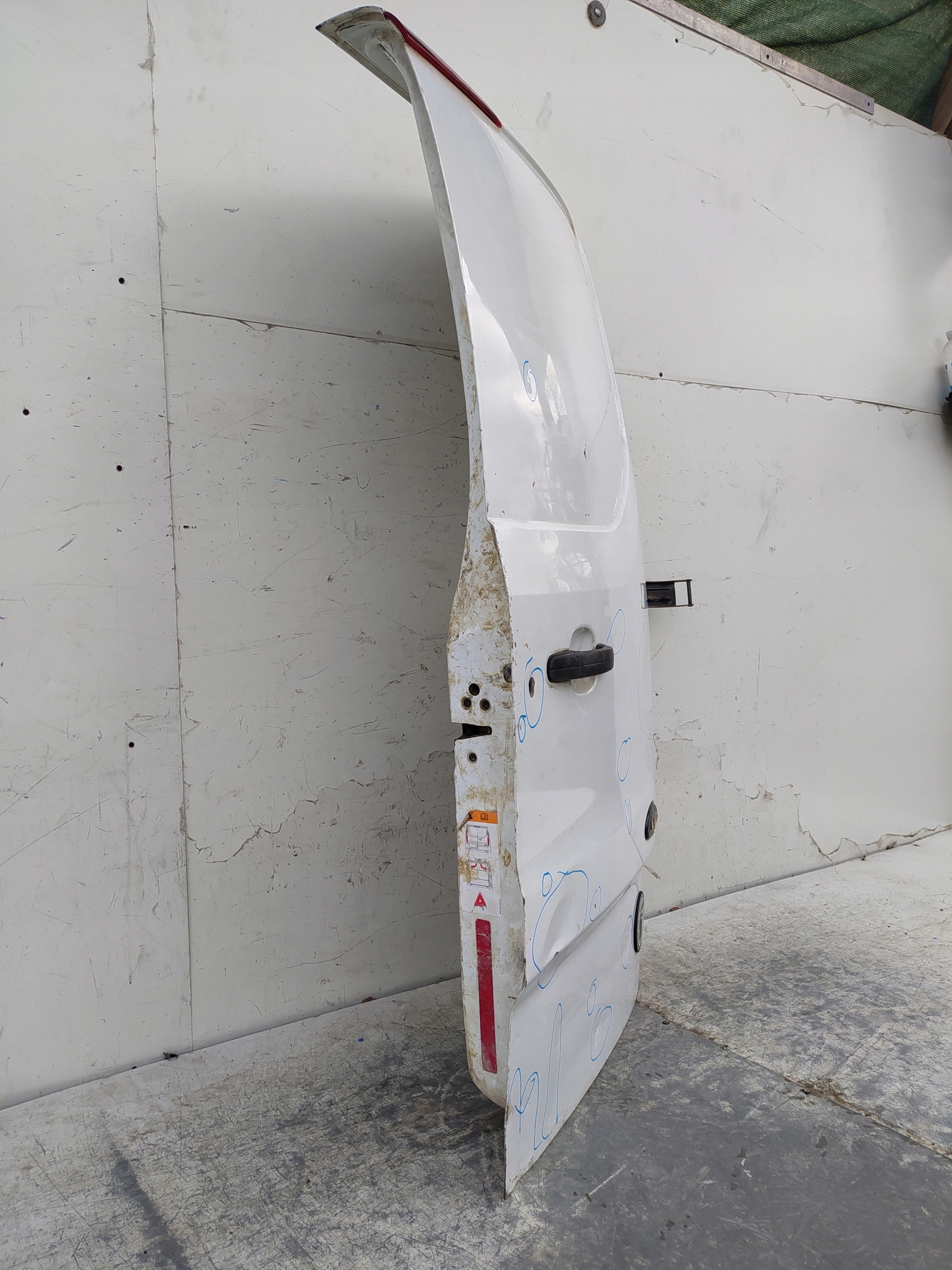 FORD TRANSIT CUSTOM PRAVÉ ZADNÉ KRÍDLOVÉ DVERE