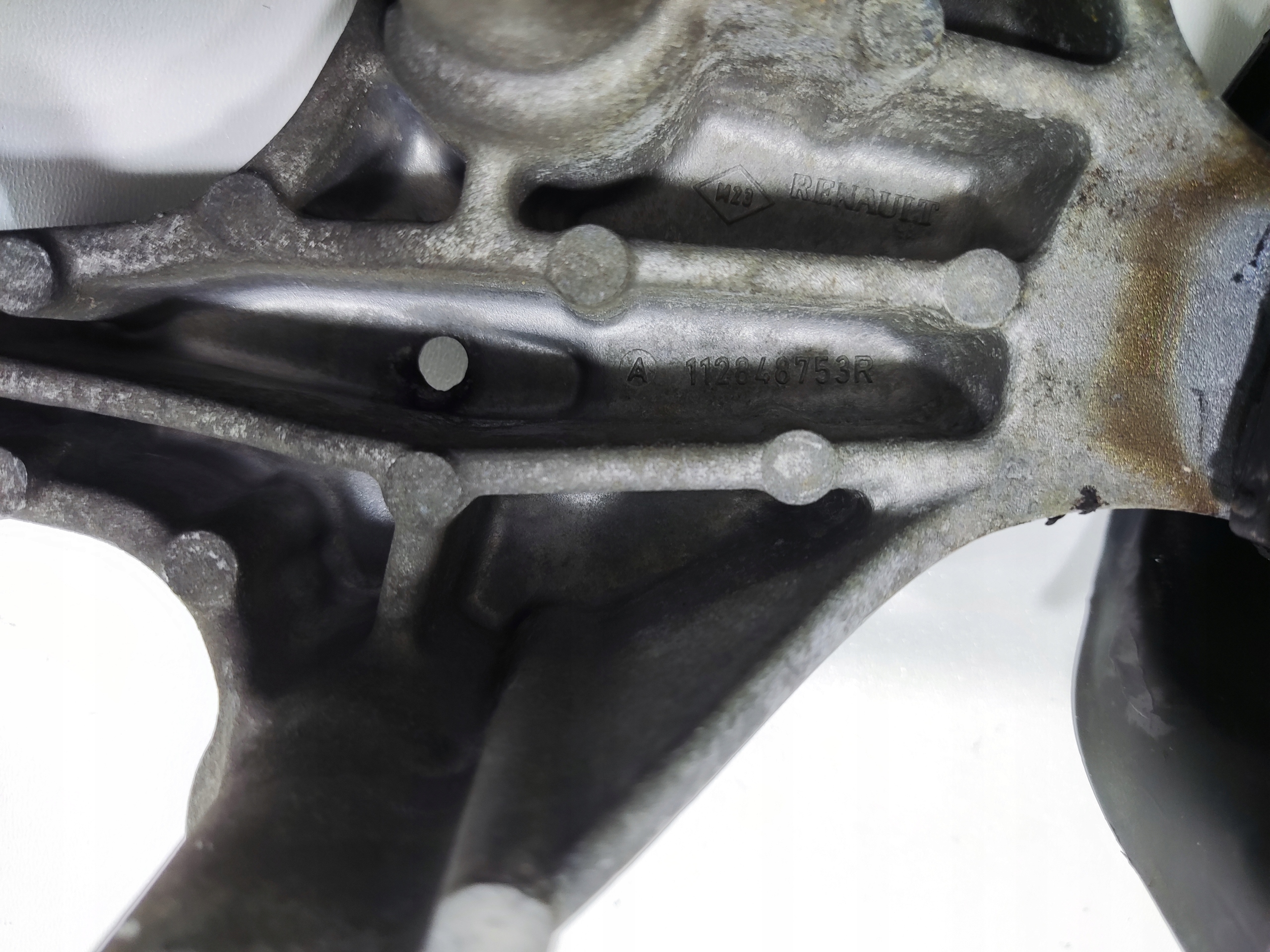 DRŽIAK PODPORA SILENBLOK DRZIAK MOTORA CITAN W415 KANGOO III 1.5 DCI 09- 112108607R