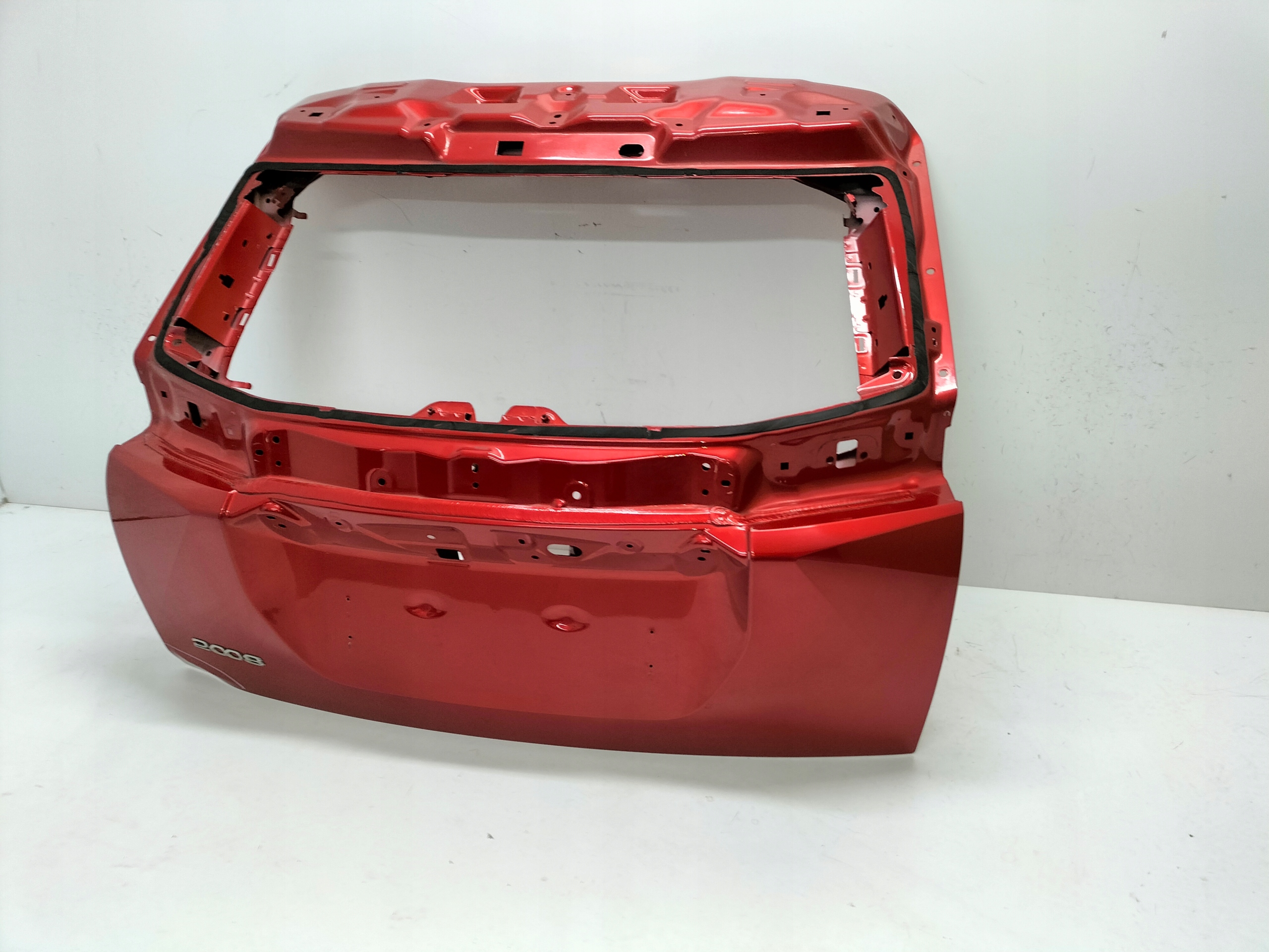 ZADNÁ KAPOTA PEUGEOT 2008 II 19-