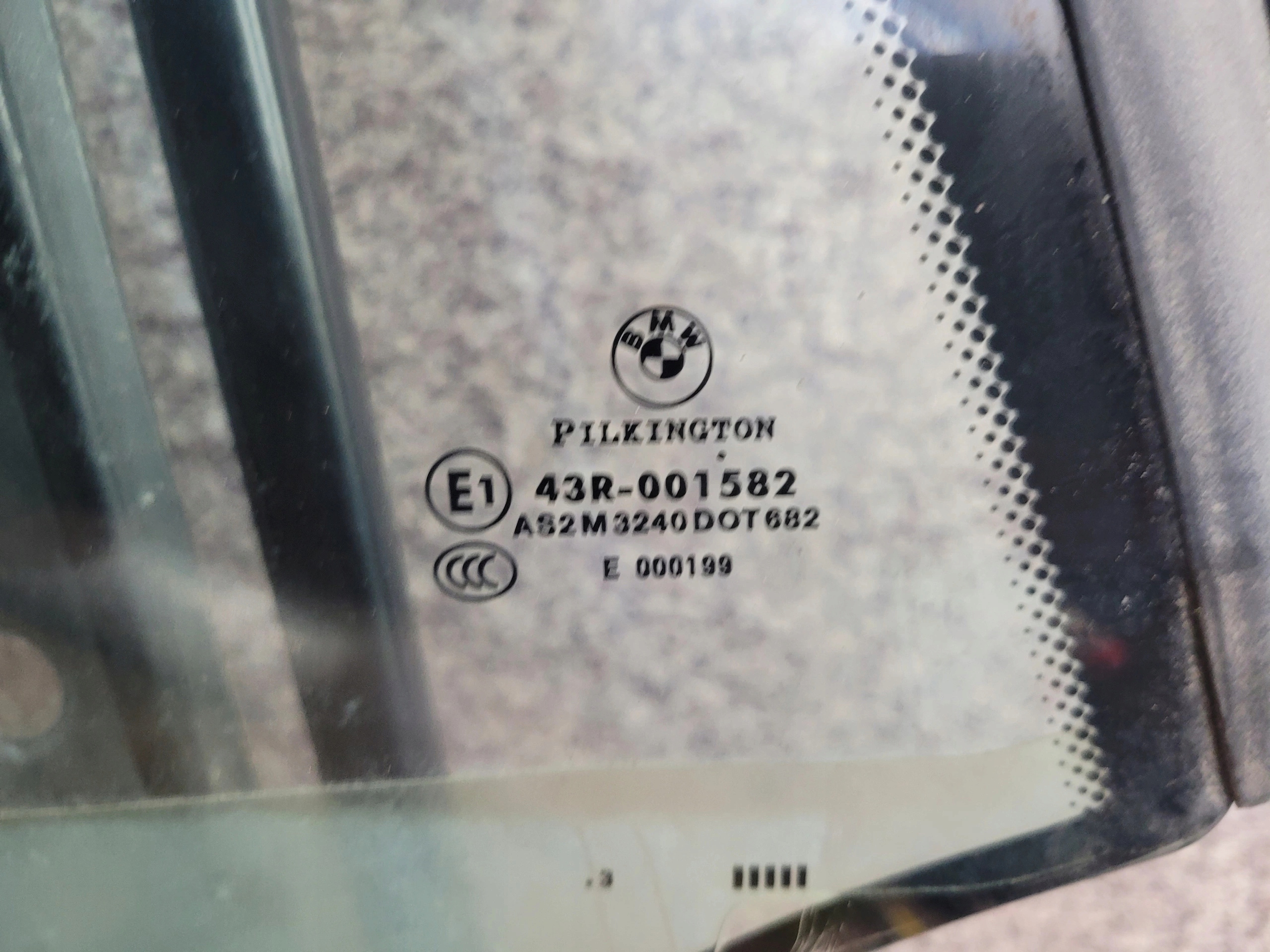 BMW 1 E88 cabrio ĽAVÉ ZADNÉ SŤAHOVANIE OKNA 7165594