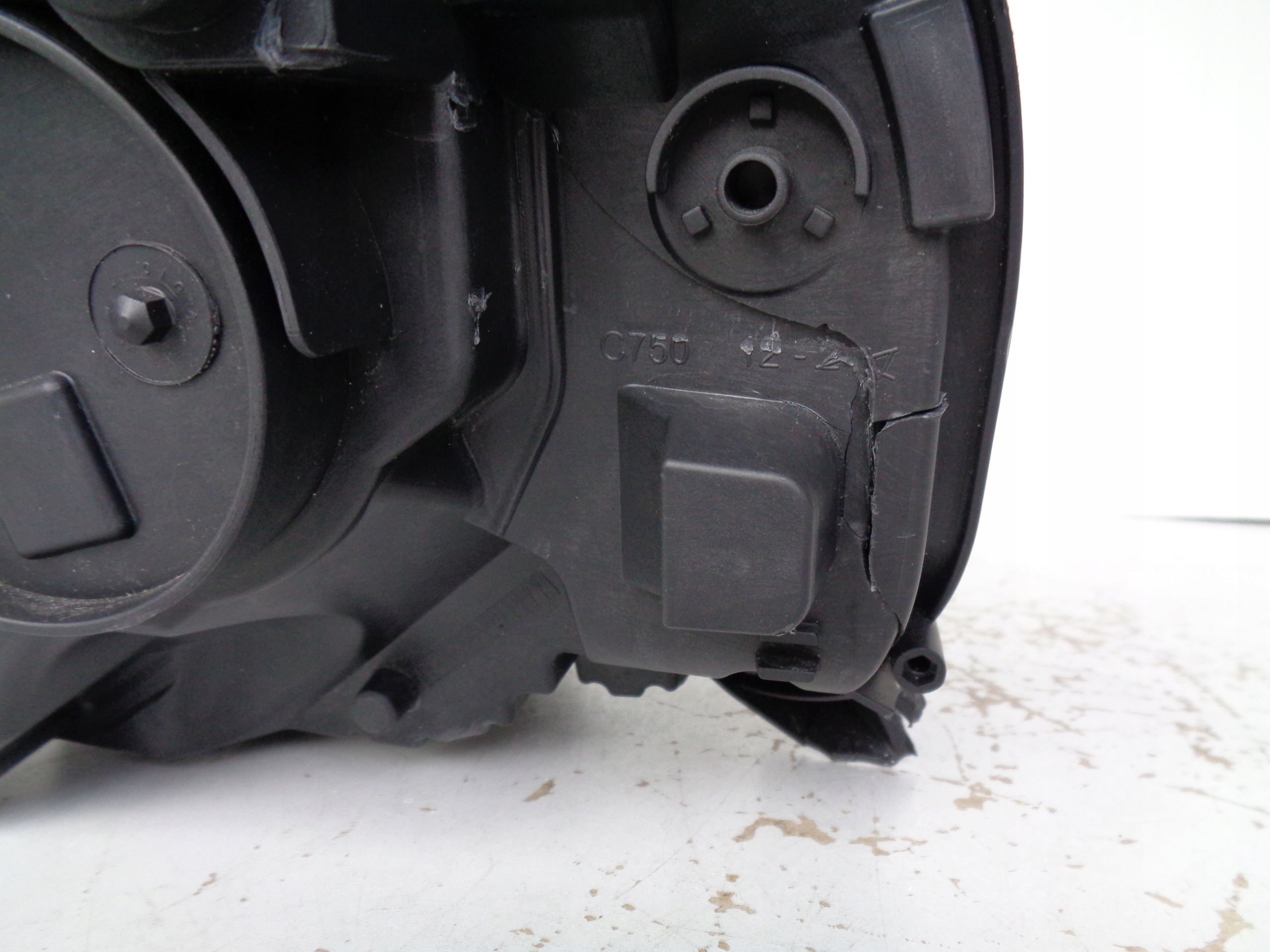 PRAVE PREDNE SVETLO FIAT 500 II 20- ELECTRIC FULL LED