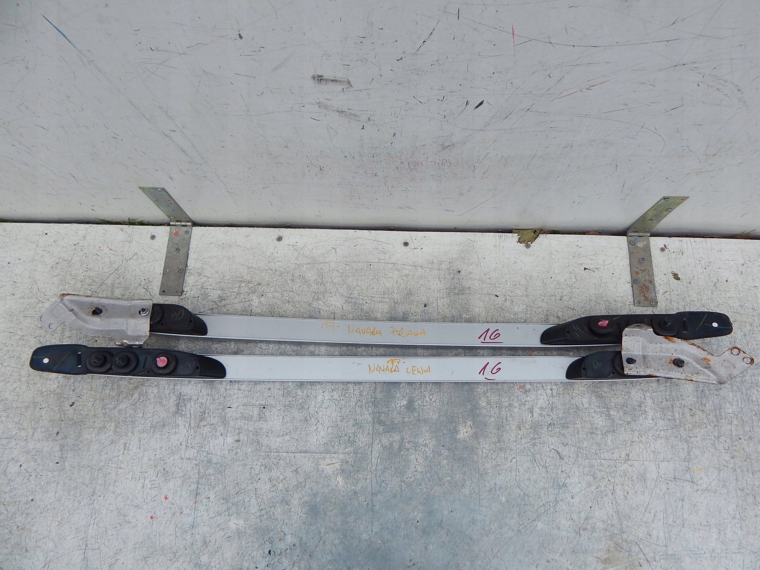 nissan navara d23 np300 STRESNE NOSICE