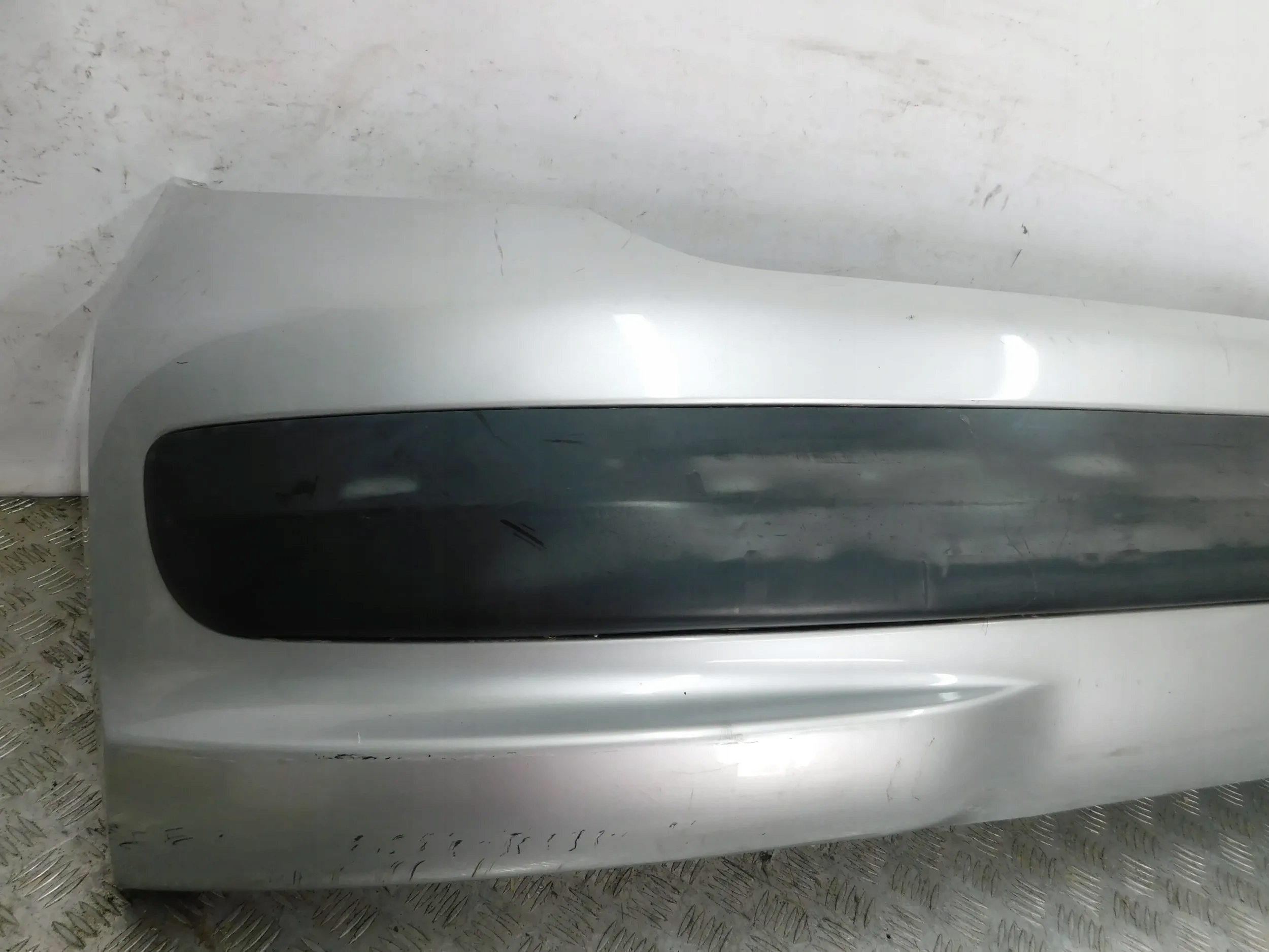 ZADNÝ NÁRAZNÍK PEUGEOT 207 HB