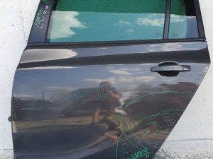 Opel Zafira C LAVE ZADNE DVERE Opel Zafira C LAVE ZADNE DVERE