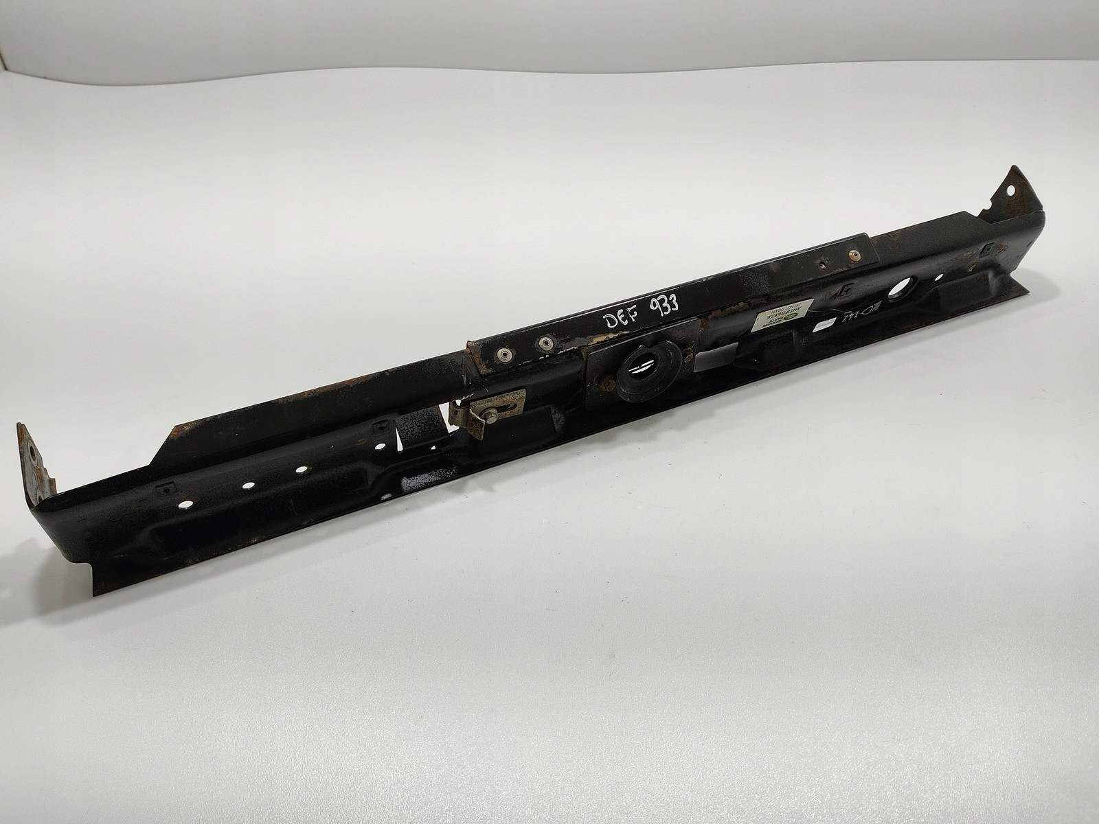 PREDNÉ ČELO VÝSTUHA LAND ROVER DEFENDER 2007-2014
