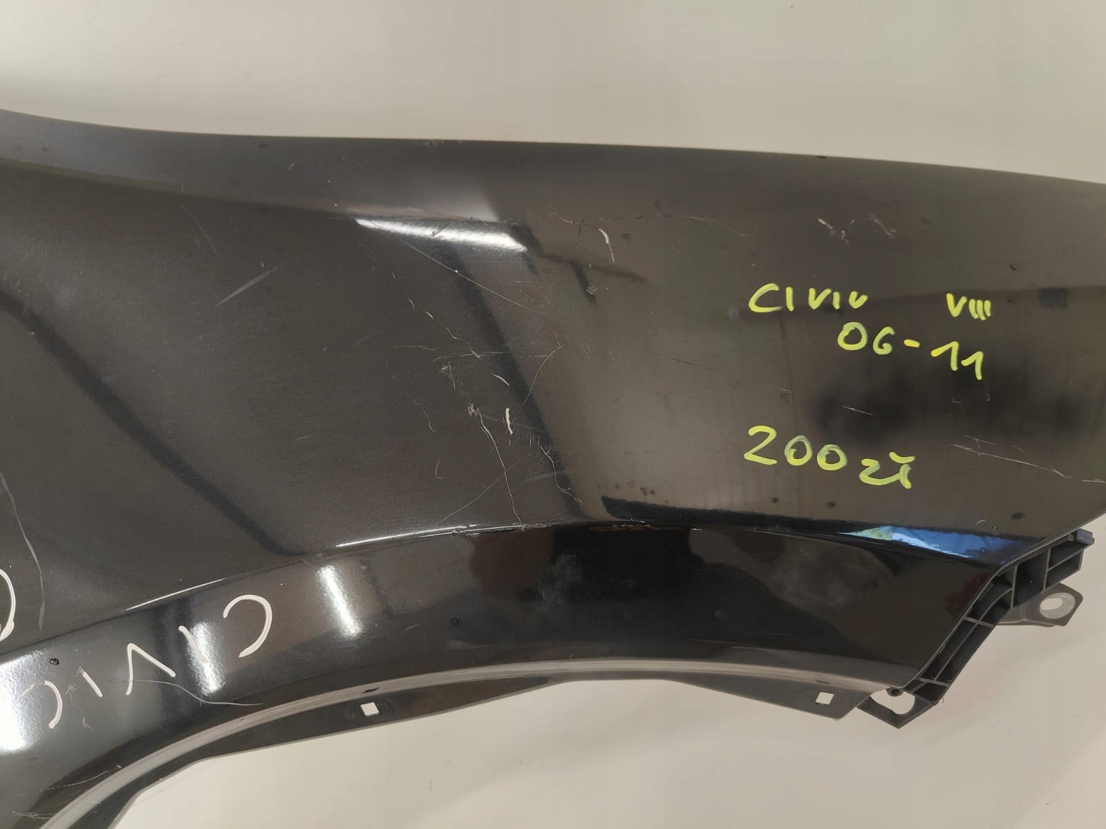 Honda Civic VIII 06-11 PRAVY PREDNY BLATNIK