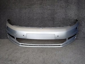 VW TOURAN 5TA 15- PREDNÝ NÁRAZNÍK VW TOURAN 5TA 15- PREDNÝ NÁRAZNÍK