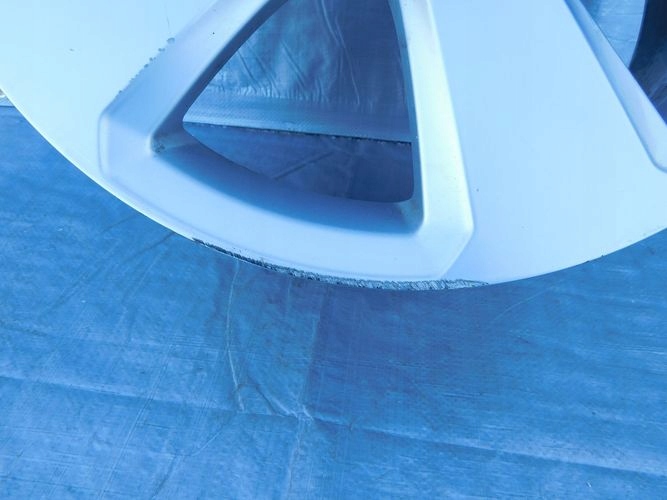 AUDI A4 A3 7,5Jx17 ET51 5×112 HLINIKOVY DISK ELEKTRON