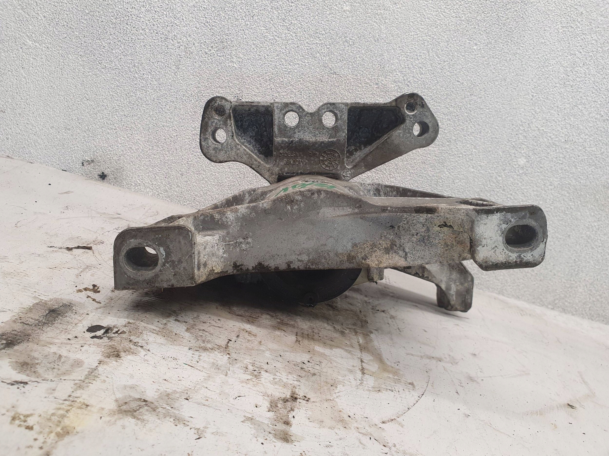 Citroen C4 II Picasso 1.6 HDI 4A100160 DRŽIAK SILENBLOK DRZIAK MOTORA