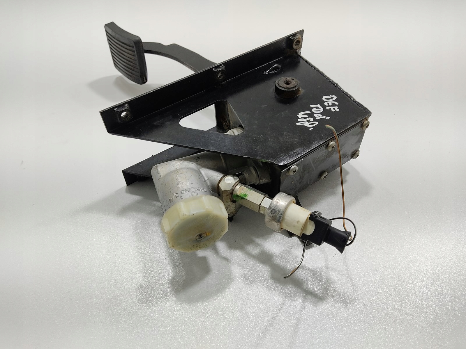 SPOJKOVÉ ČERPADLO SPOJKOVY PEDAL LAND ROVER DEFENDER 2.4 TDCI 2007-2014