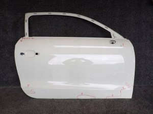AUDI A1 3d 10-18 PRAVE PREDNE DVERE AUDI A1 3d 10-18 PRAVE PREDNE DVERE