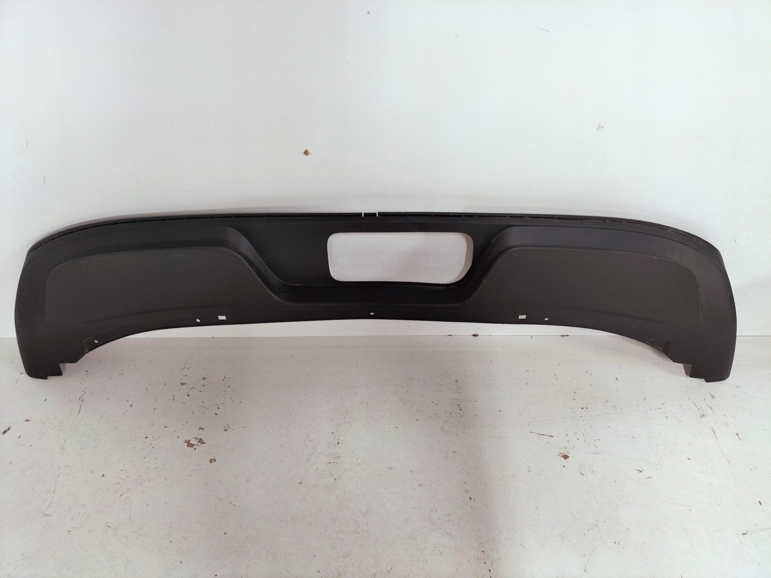 ZADNY SPOJLER VW TOURAN I 03- TUNING