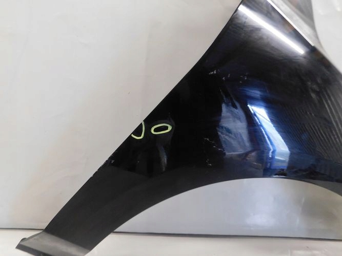 FORD FOCUS MK4 IV 18- PRAVY PREDNY BLATNIK