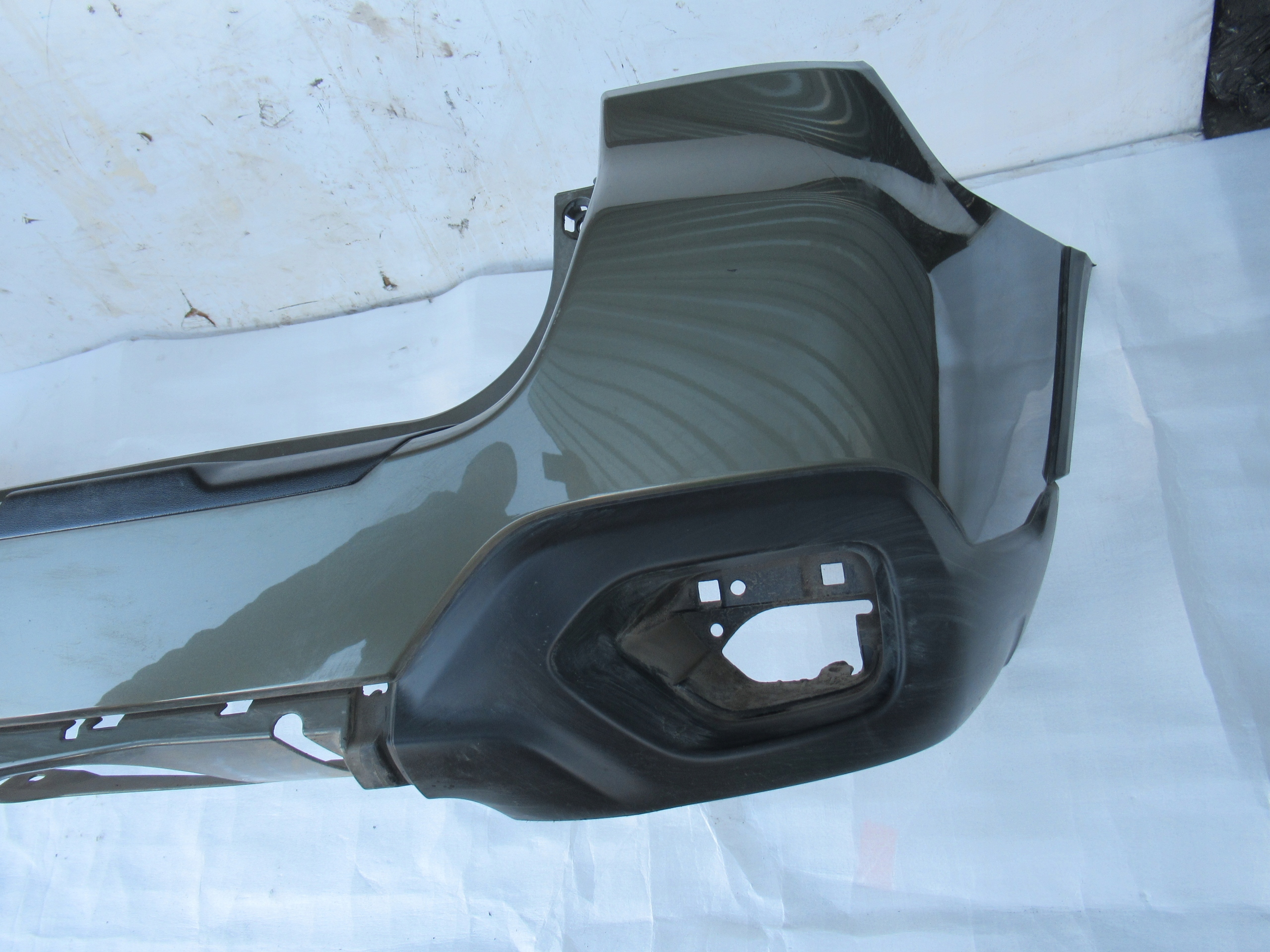 ZADNÝ NÁRAZNÍK SUBARU LEGACY 15-