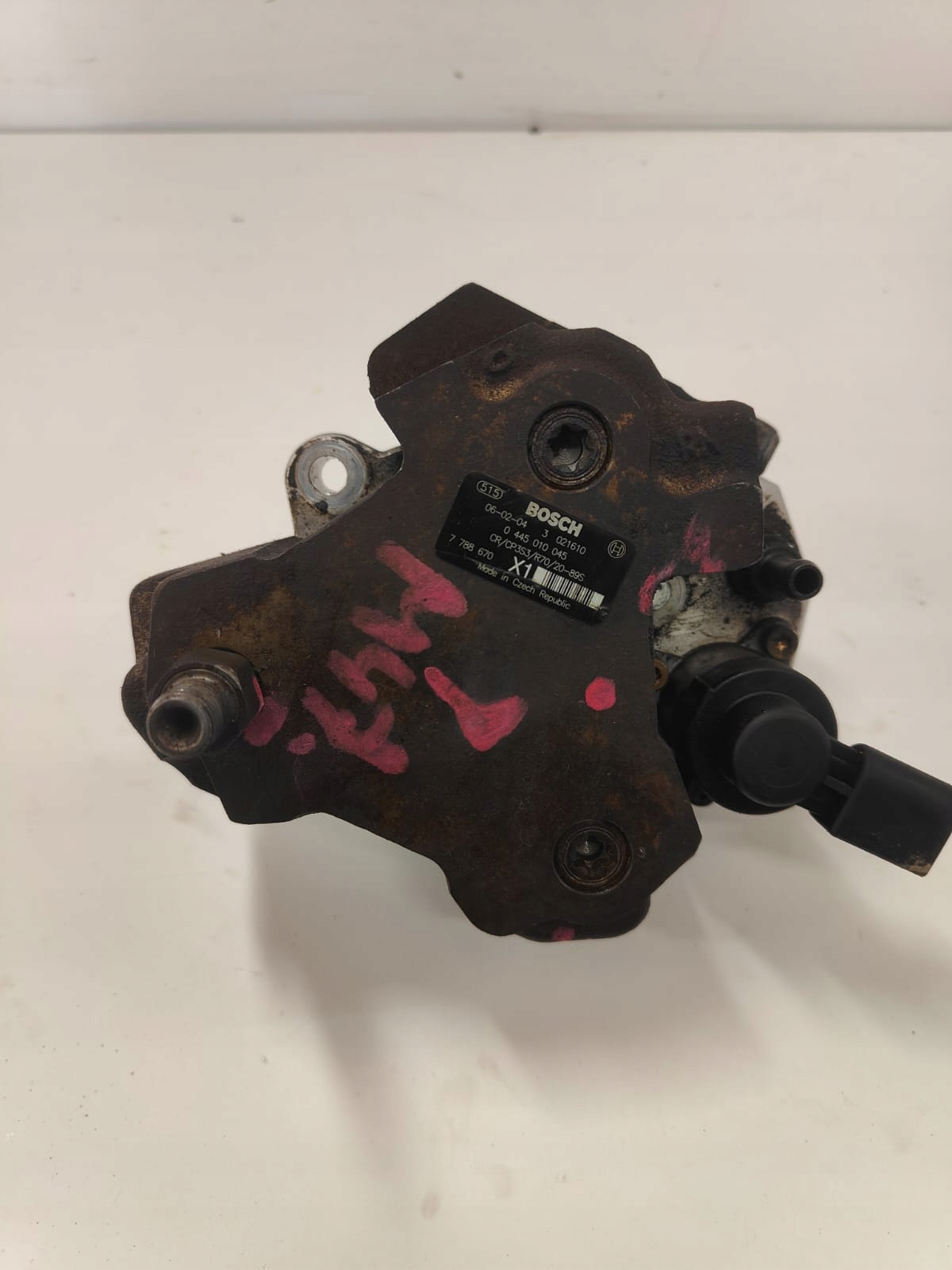 BMW m47 2.0 diesel 0445010045 7788670 ČERPADLO VYSOKÉEGO CIŚNIENIA VSTREKOVACIA TRYSKAOWA