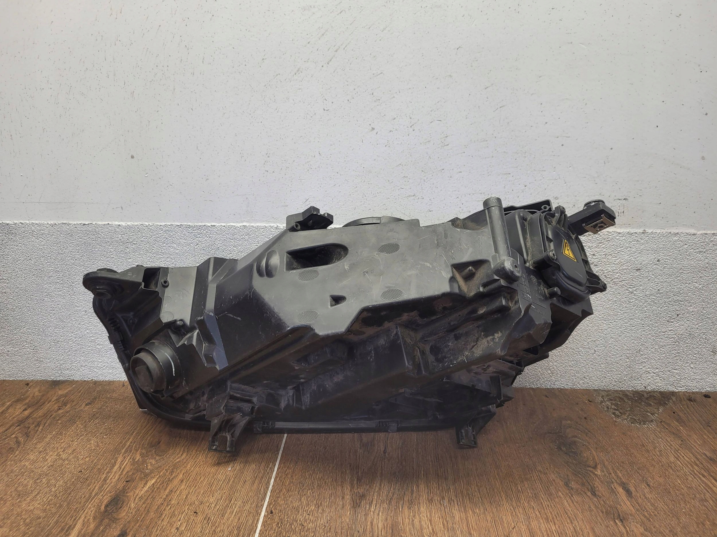 Audi Q5 80A 80A941006B PRAVÉ PREDNÉ SVETLO LED