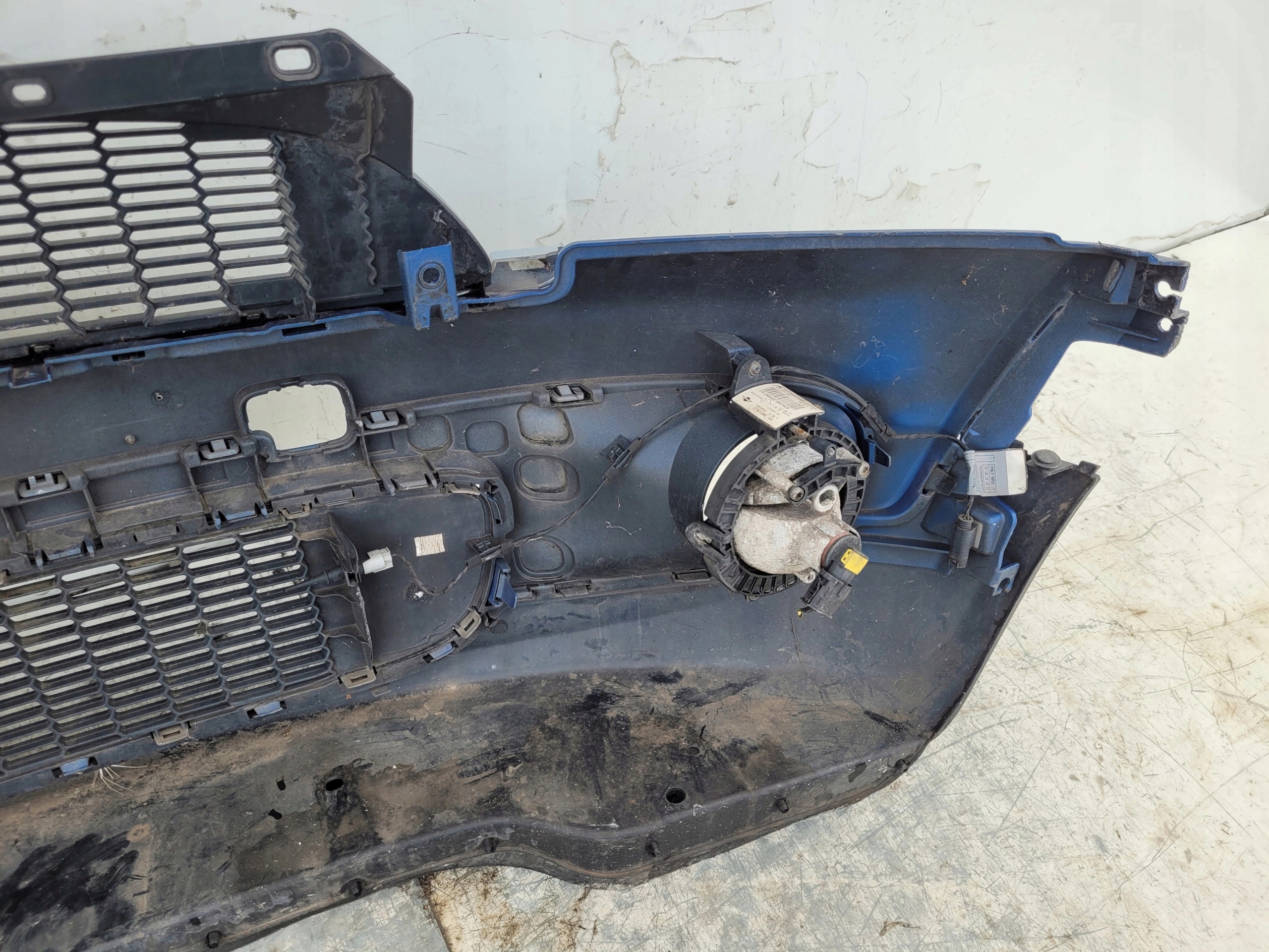 MINI R56 COOPER S PREDNÝ NÁRAZNÍK