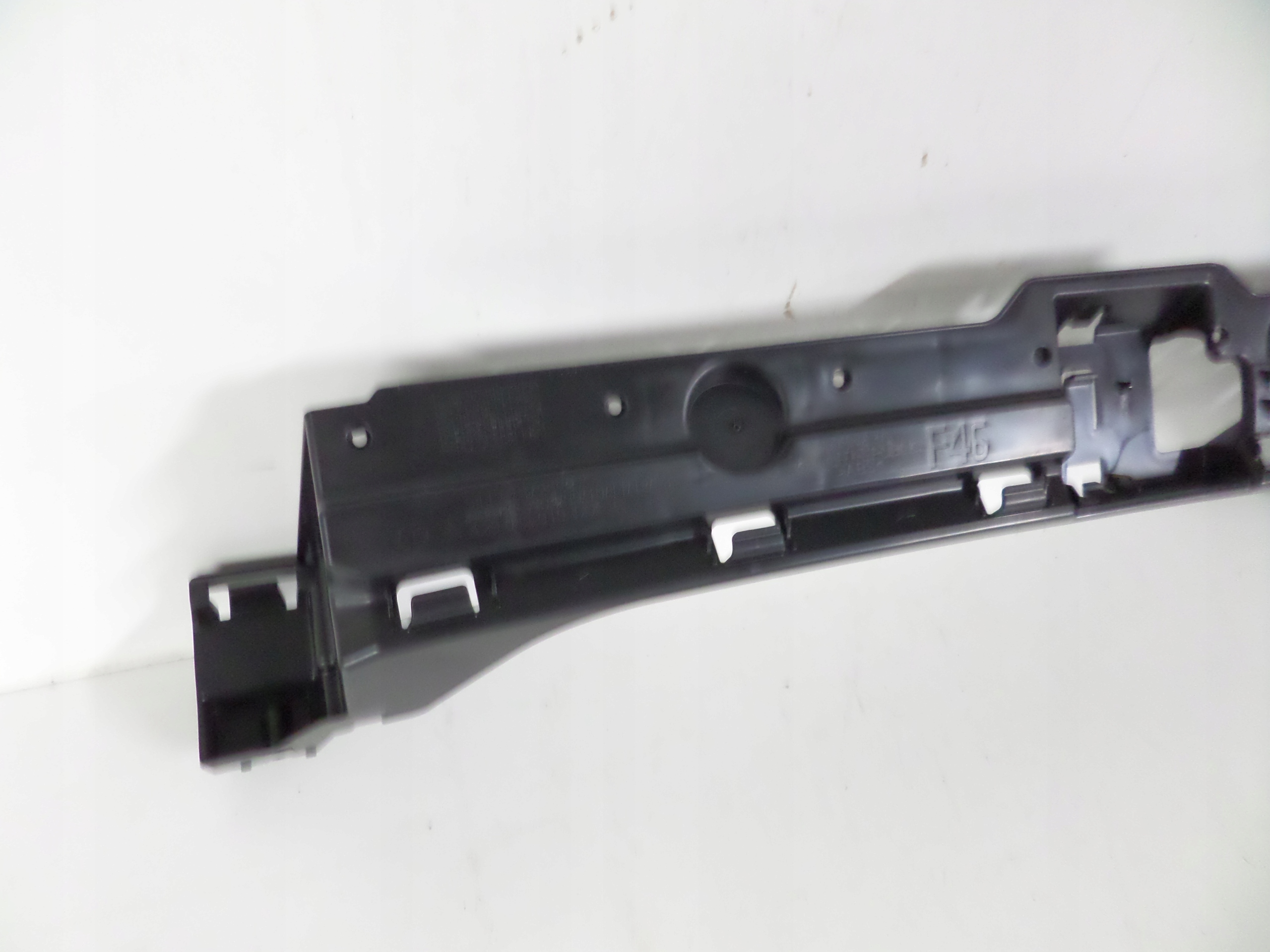 LISTA ZADNEHO NARAZNIKA BMW 2 F46 14-