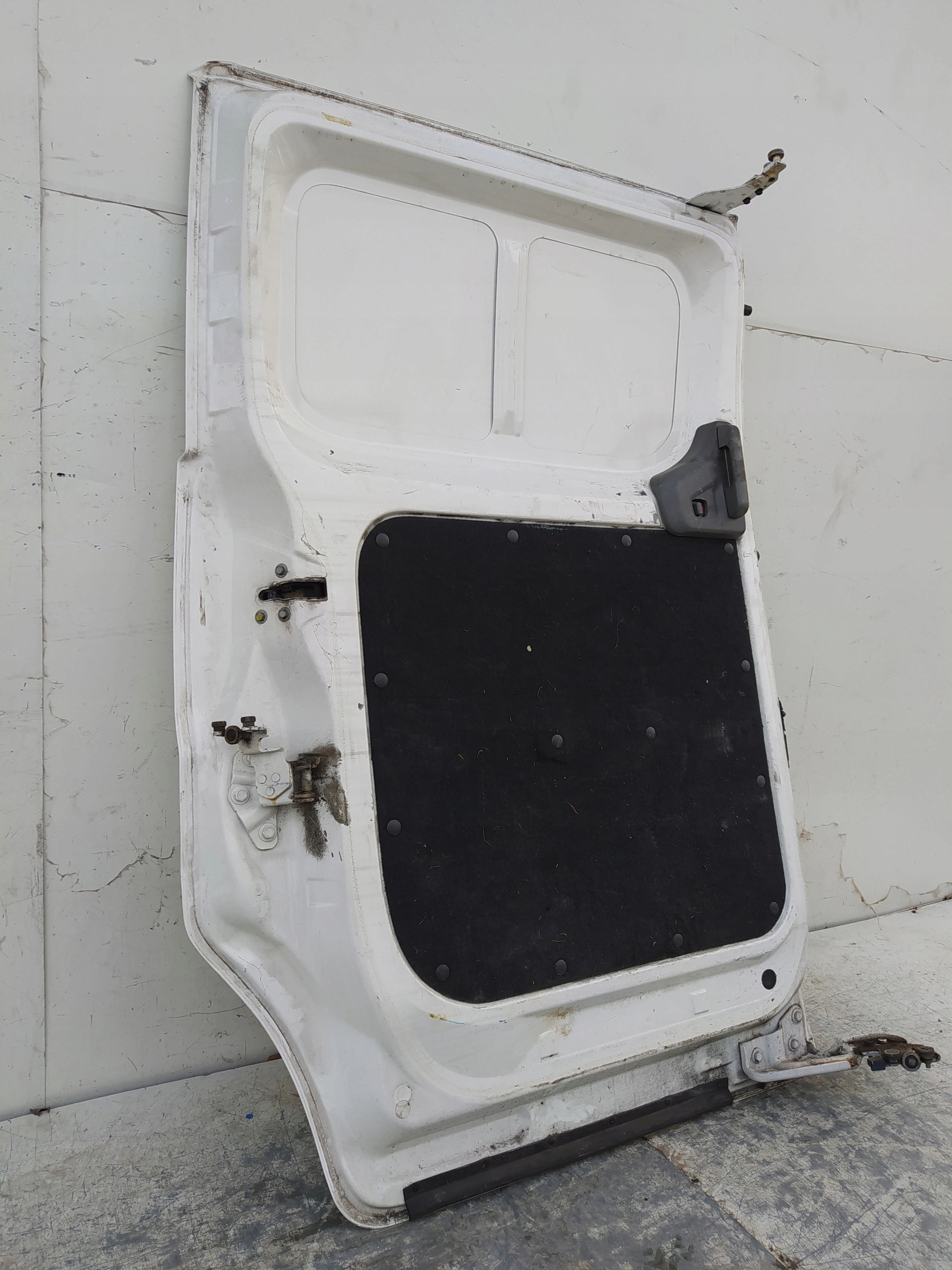 NISSAN NV200 LAVE POSUVNE DVERE