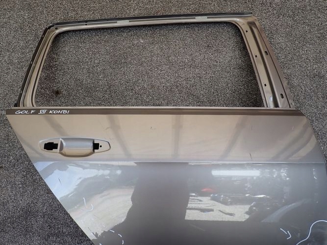VW GOLF VII KOMBI PRAVE ZADNE DVERE