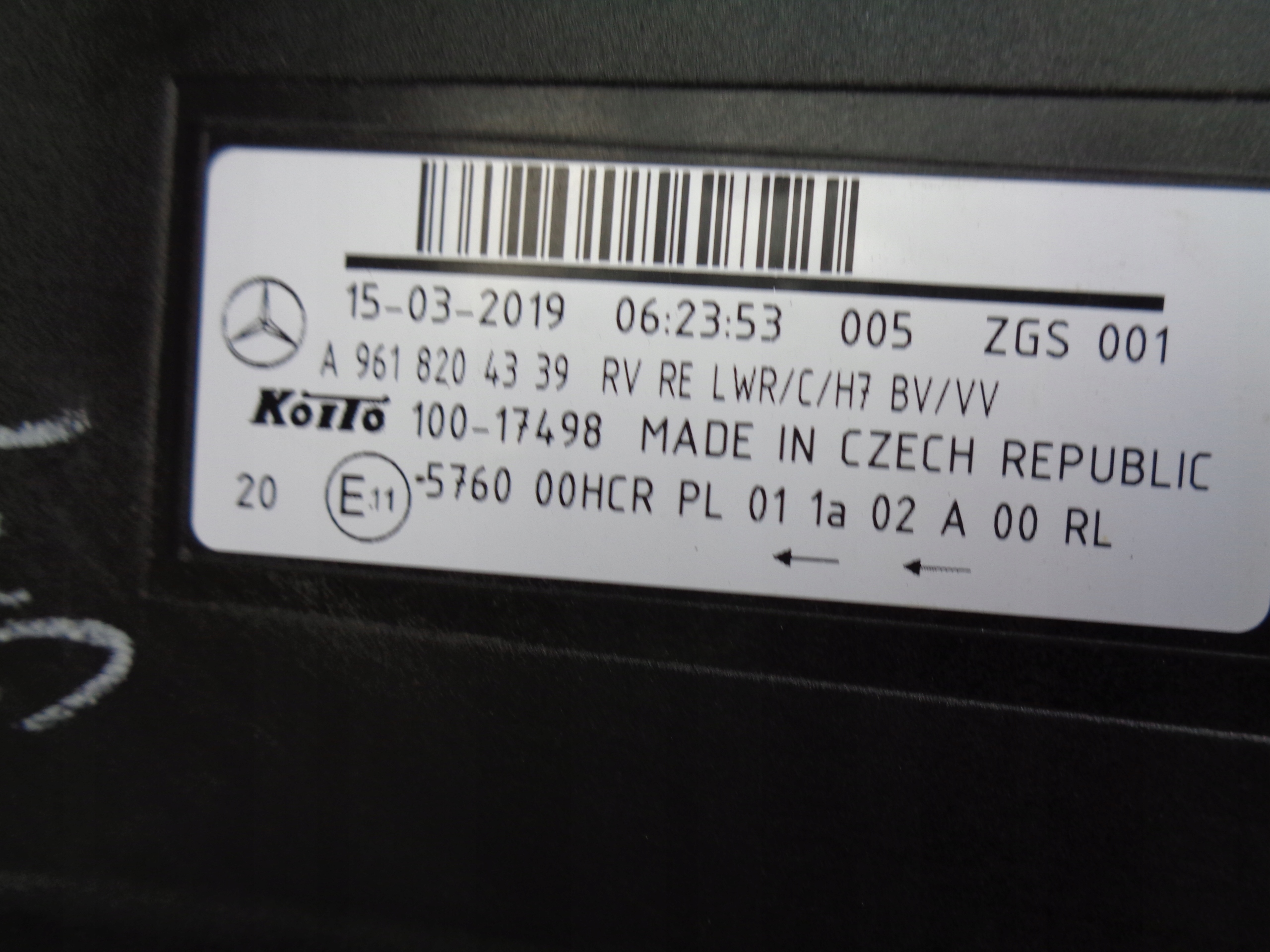 PRAVE PREDNE SVETLO MERCEDES ACTROS MP4 W961