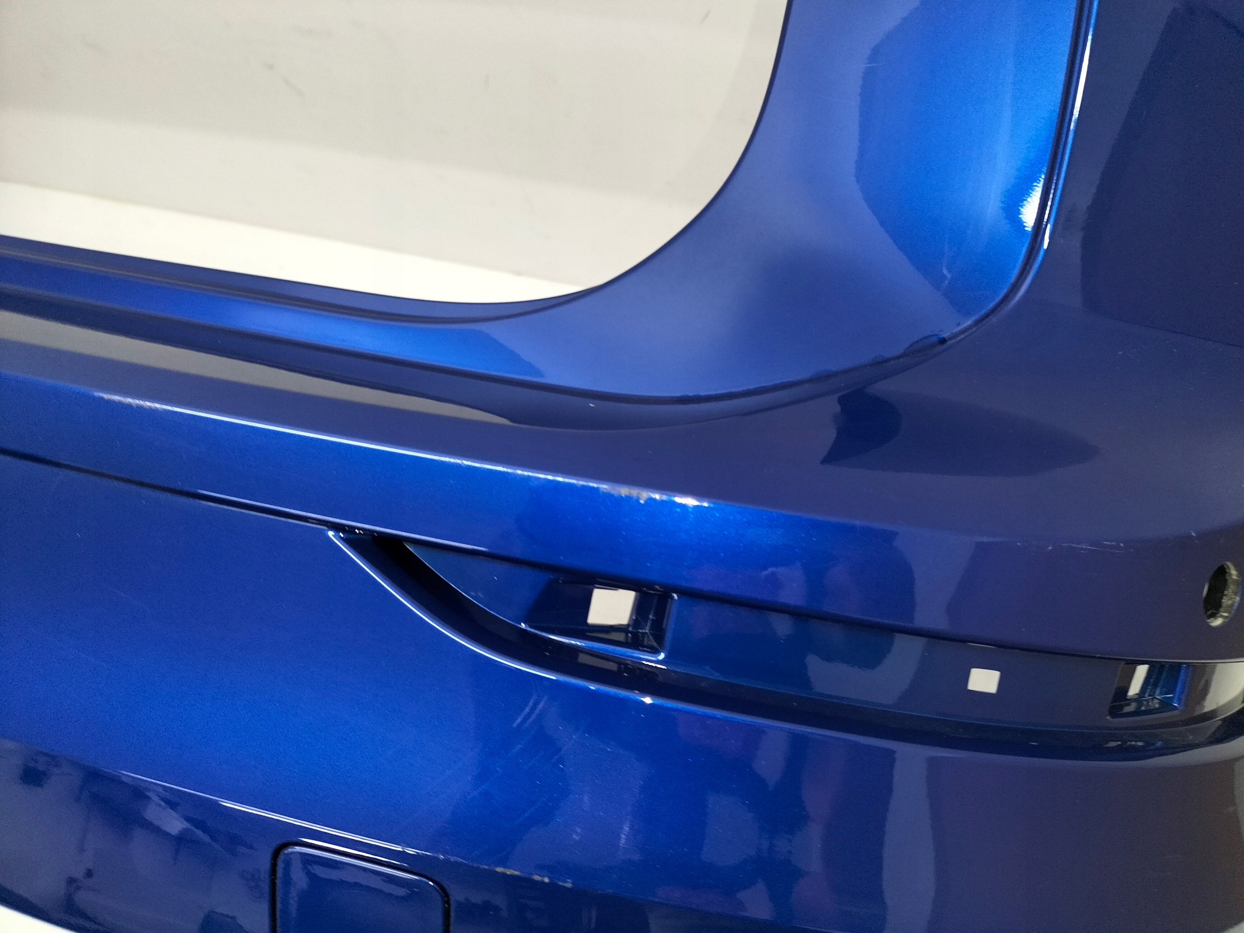 ZADNÝ NÁRAZNÍK VW GOLF 8 VIII 20- KOMBI R-LINE