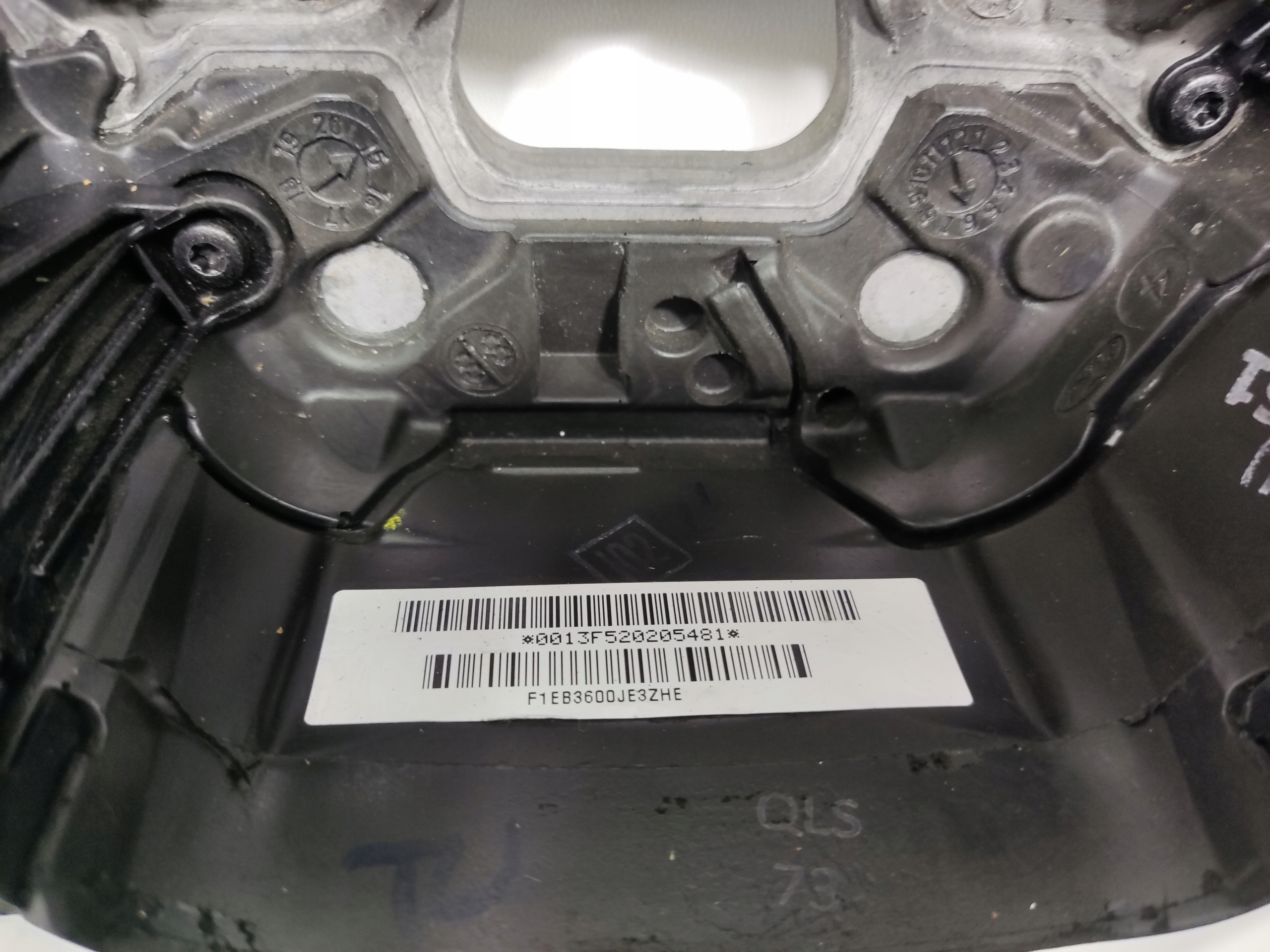 MULTIFUNKČNÝ VOLANT TLACIDLA FORD C-MAX MK2 II F1EB3600JE