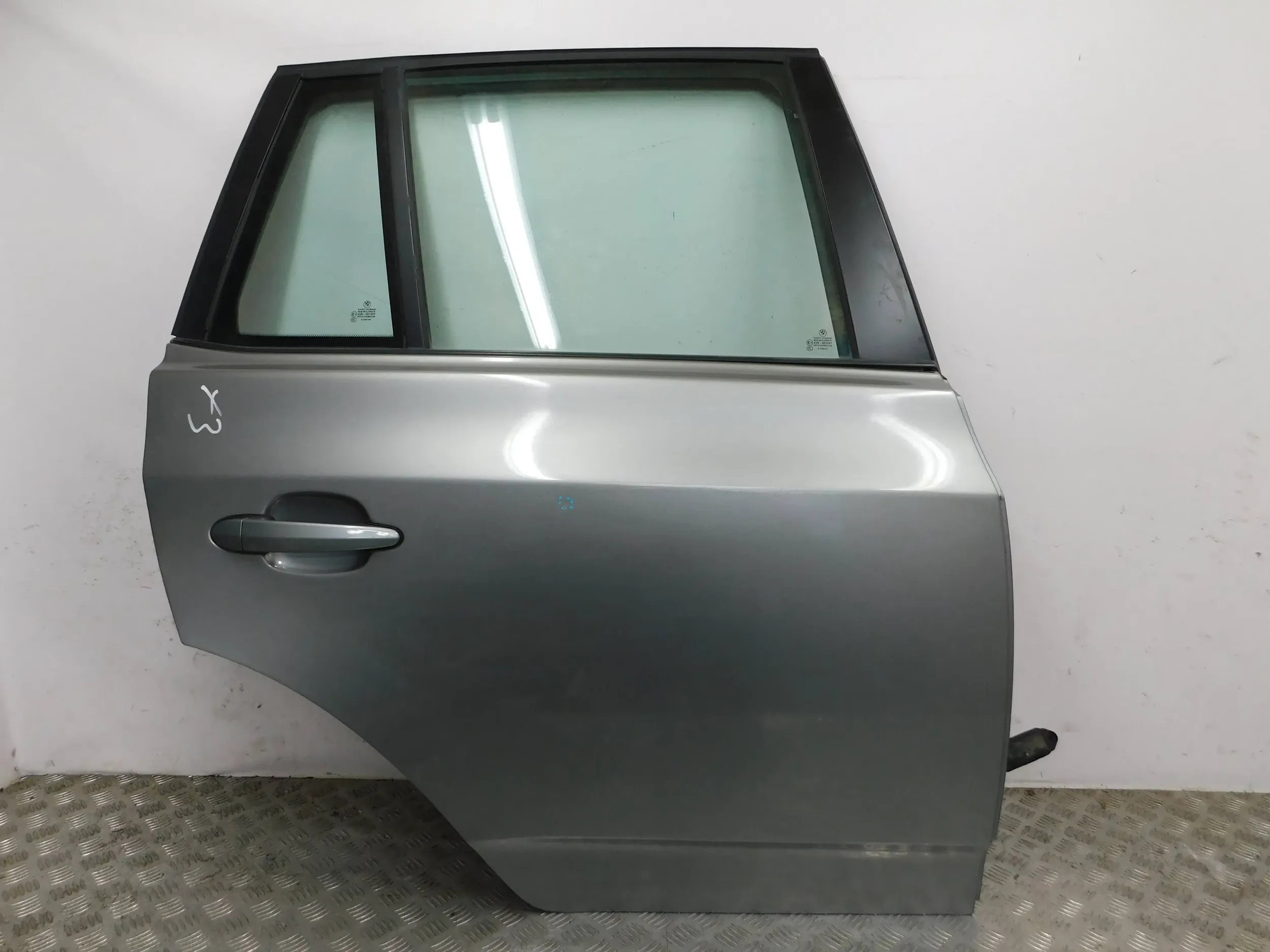 PRAVE ZADNE DVERE BMW X3 E83