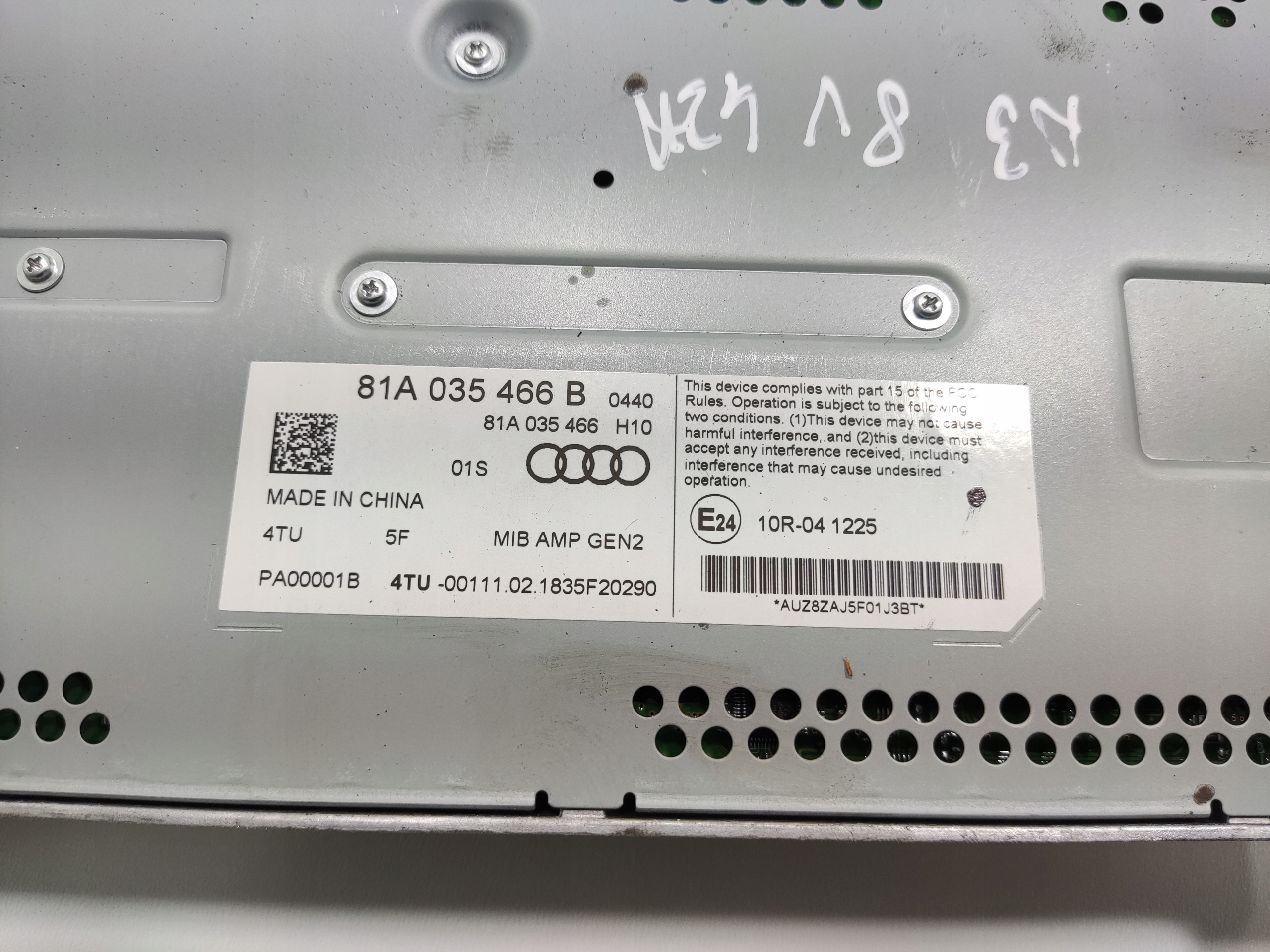 ZOSILŇOVAČ RÁDIA AUDIO AUDI A3 8V BANG OLUFSEN 81A035466B 2016-2019 LIFT