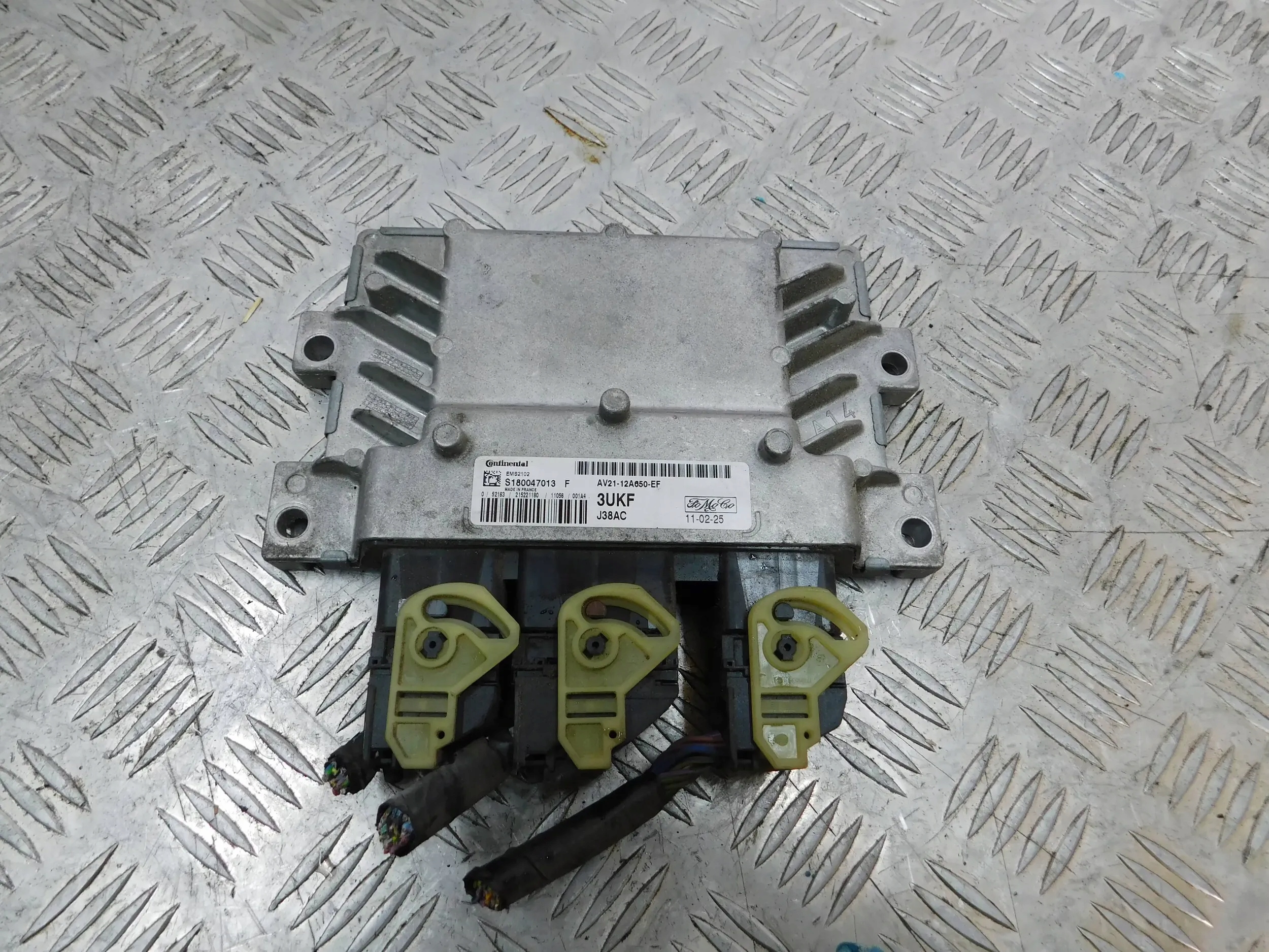 RIADIACA JEDNOTKA FIESTA MK7 1.4 AV21-12A650-EF