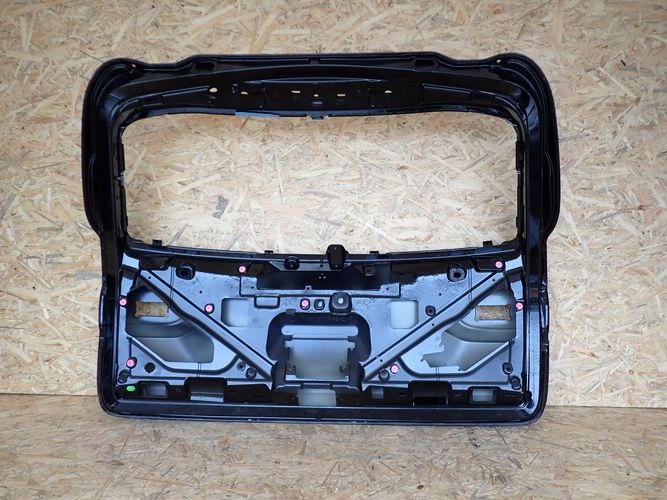 MERCEDES W213 213 E-KLASA KOMBI ZADNÁ KAPOTA