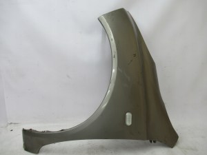 ĽAVÝ PREDNÝ BLATNÍK NISSAN MICRA K12 ĽAVÝ PREDNÝ BLATNÍK NISSAN MICRA K12