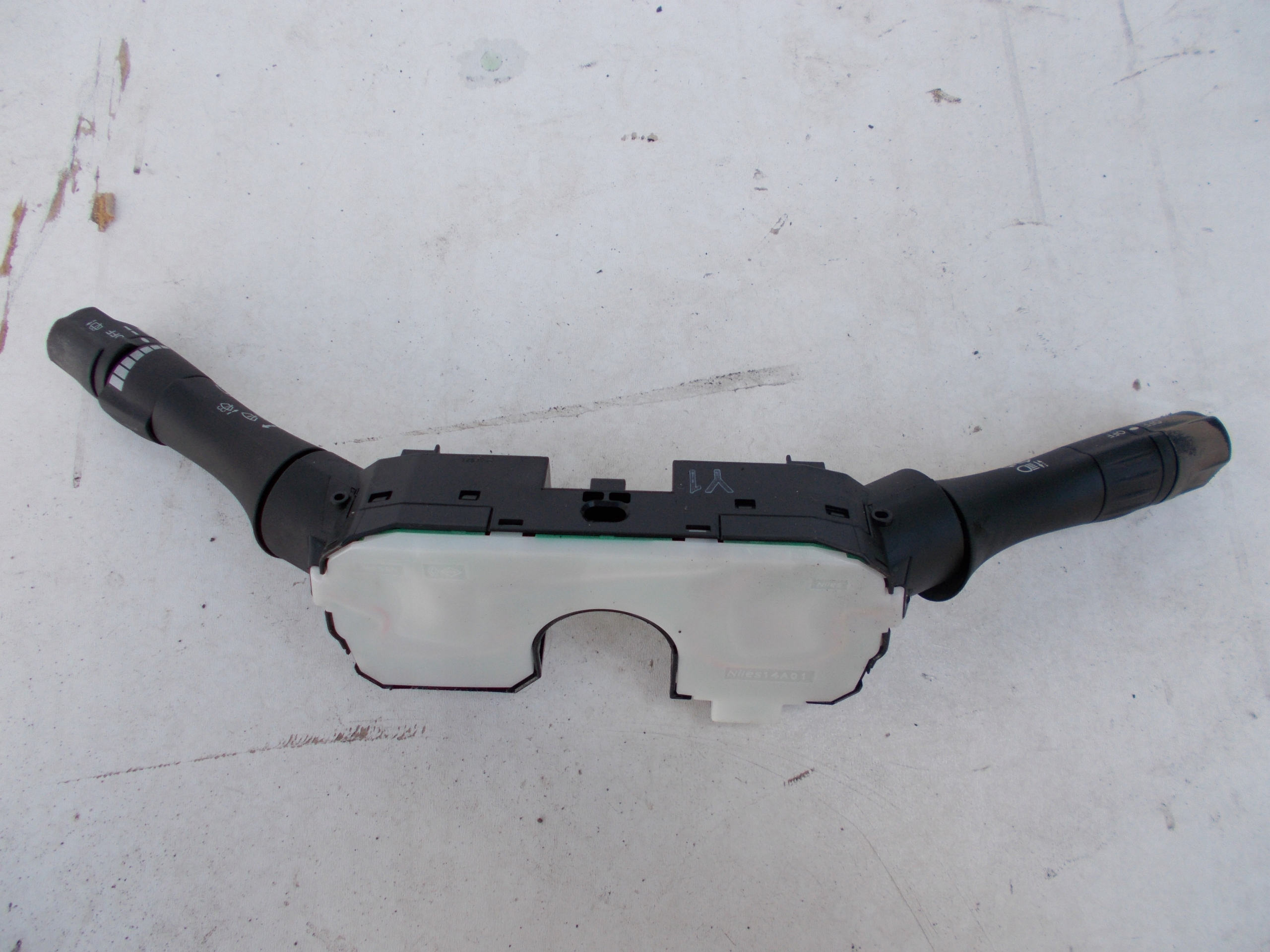 PÁČKY POD VOLANT MICRA K13