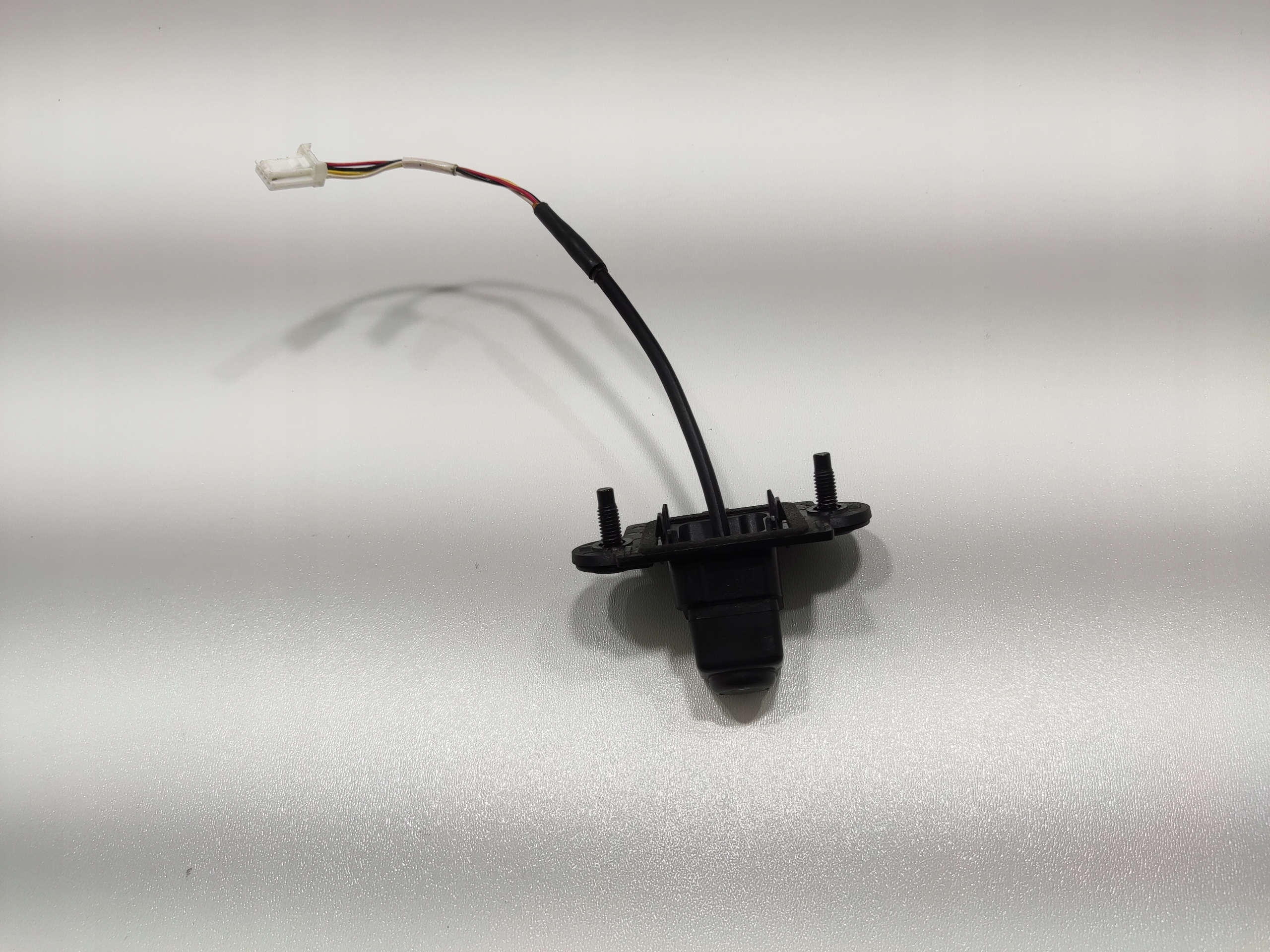 CÚVACIA KAMERA ZADNEJ KAPOTY NISSAN E-NV200 284424FA0B 2014-2021