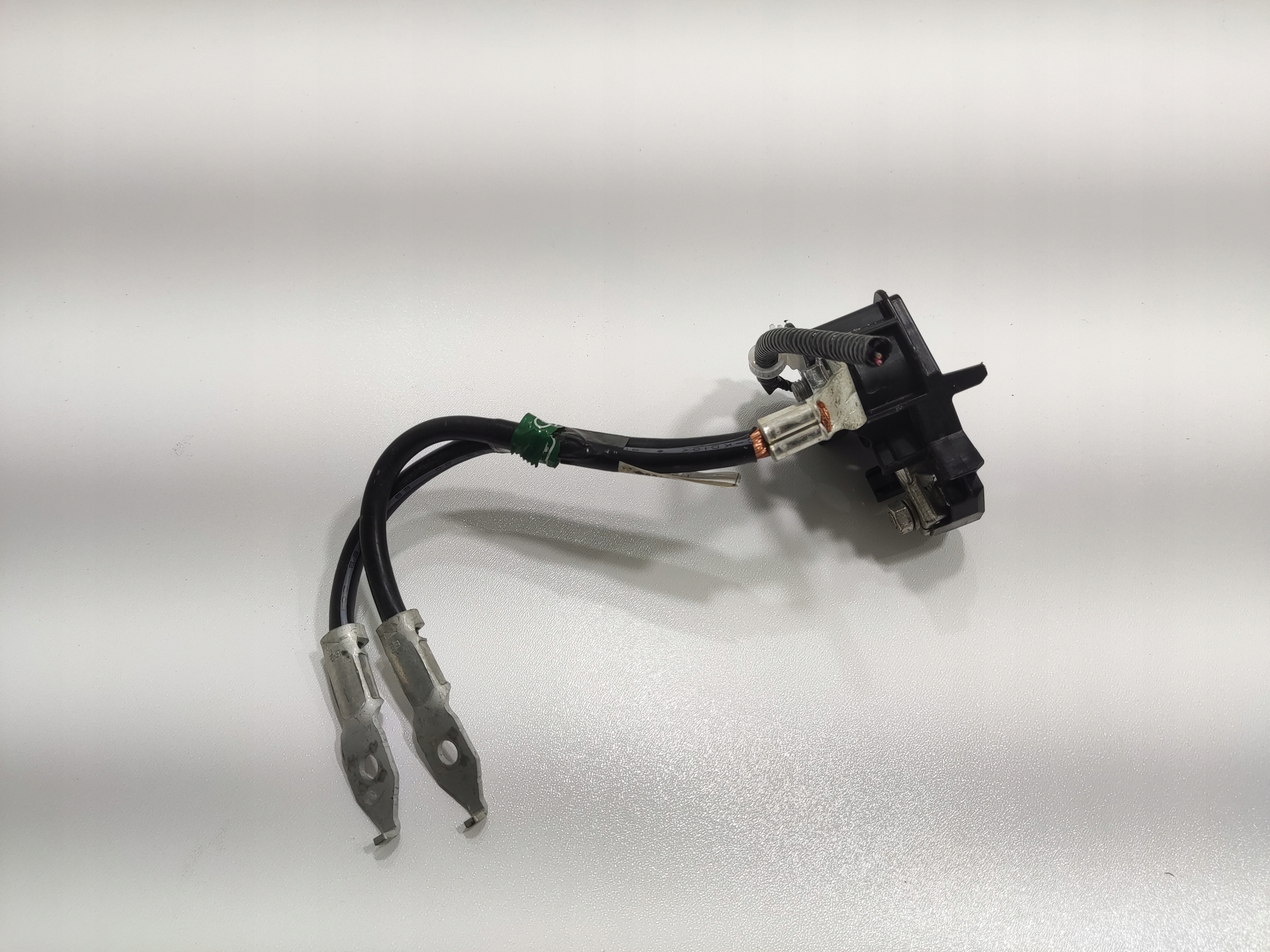 MINUSOVY KONTAKT AUTOBATERIE TOYOTA RAV4 V 2019-2024 82165-42120