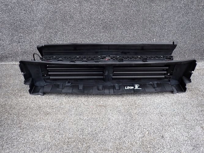 SEAT VW AUDI JETTA MRIEŽKA 17A122327A