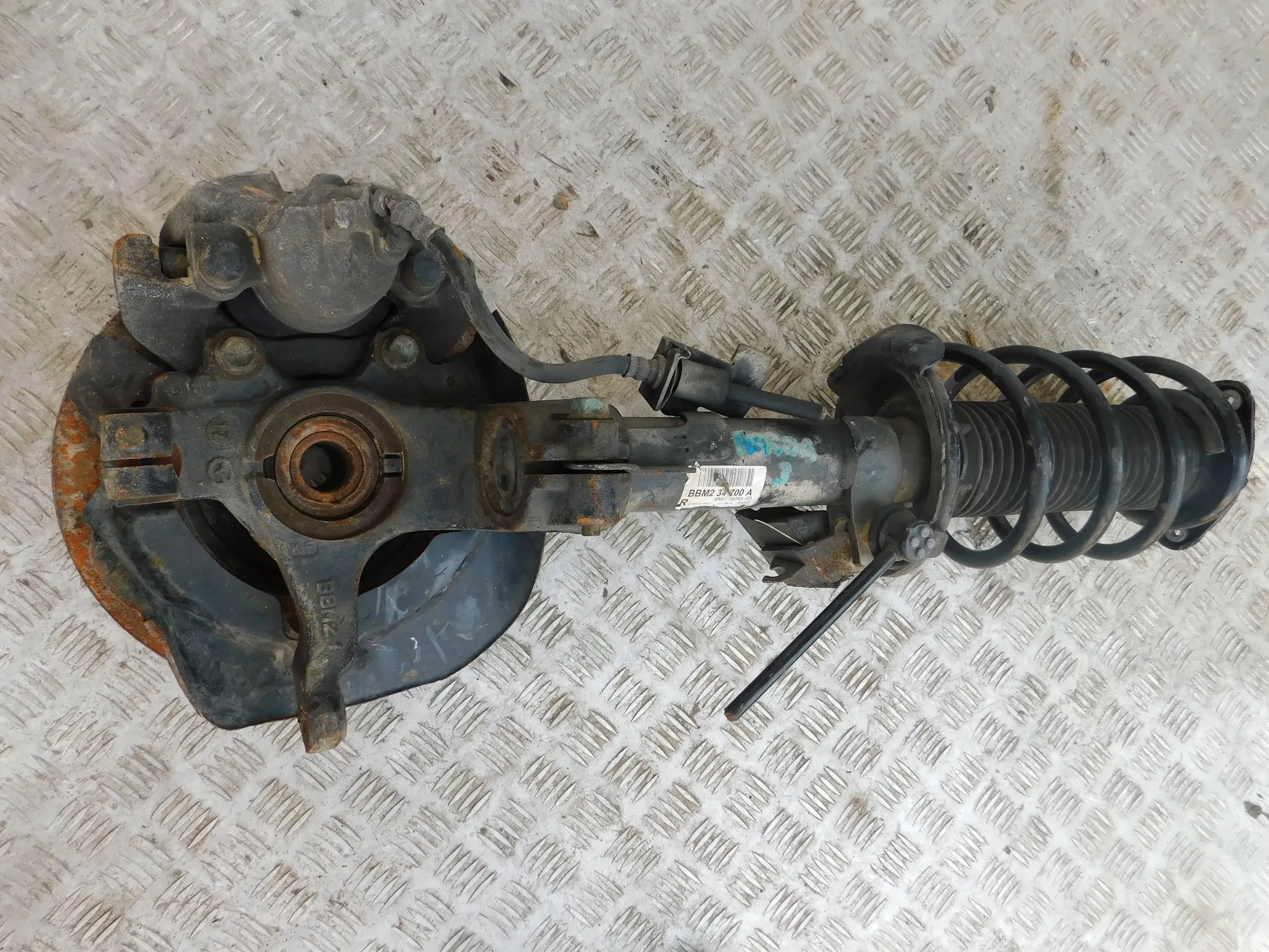 PRAVÝ OTOČ MCPHERSON MAZDA 3 BK 1.6 D 03-