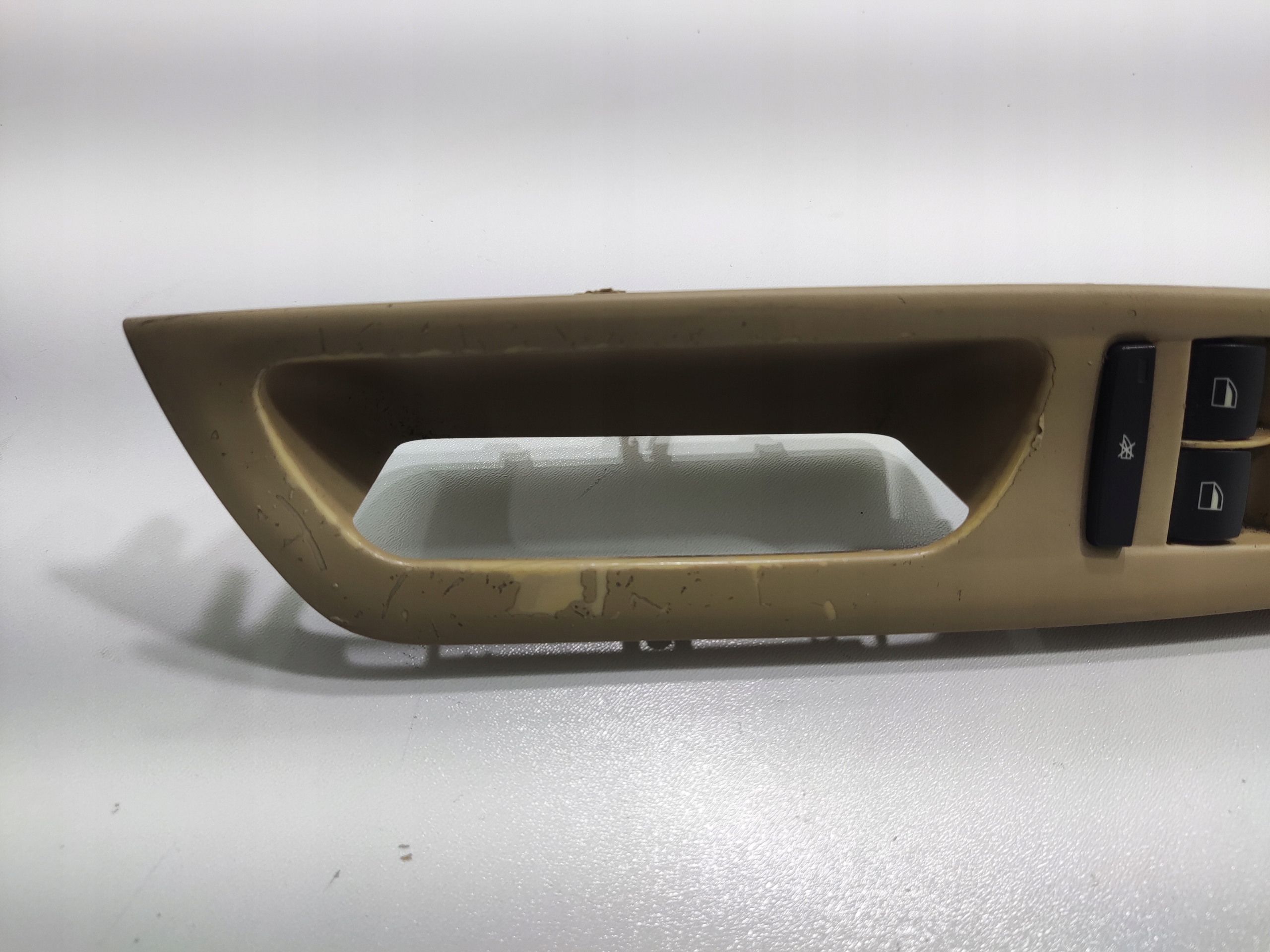 ĽAVÝ VYPÍNAČ SŤAHOVANIA OKIEN BMW X6 E71 2007-2014 9218044