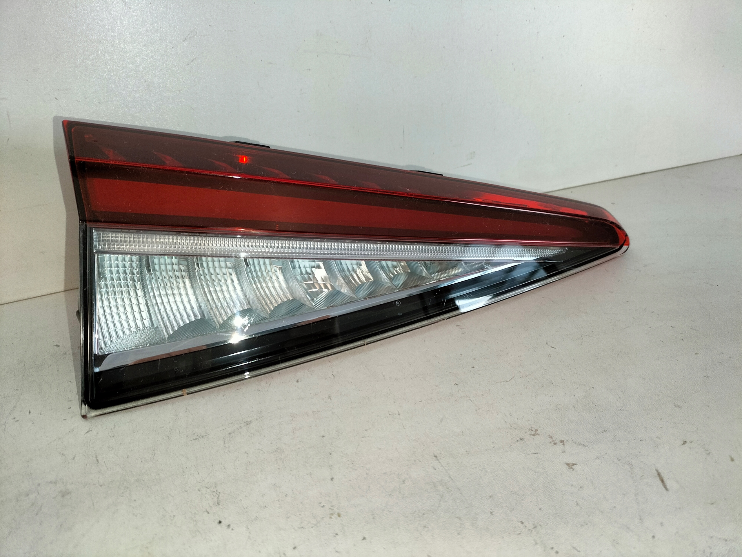LAVE ZADNE SVETLO SKODA ENYAQ 21- LED